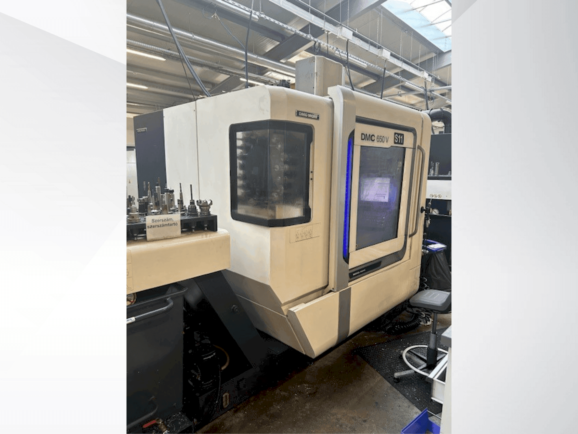 Vista frontal de la máquina DMG MORI DMC 650 V