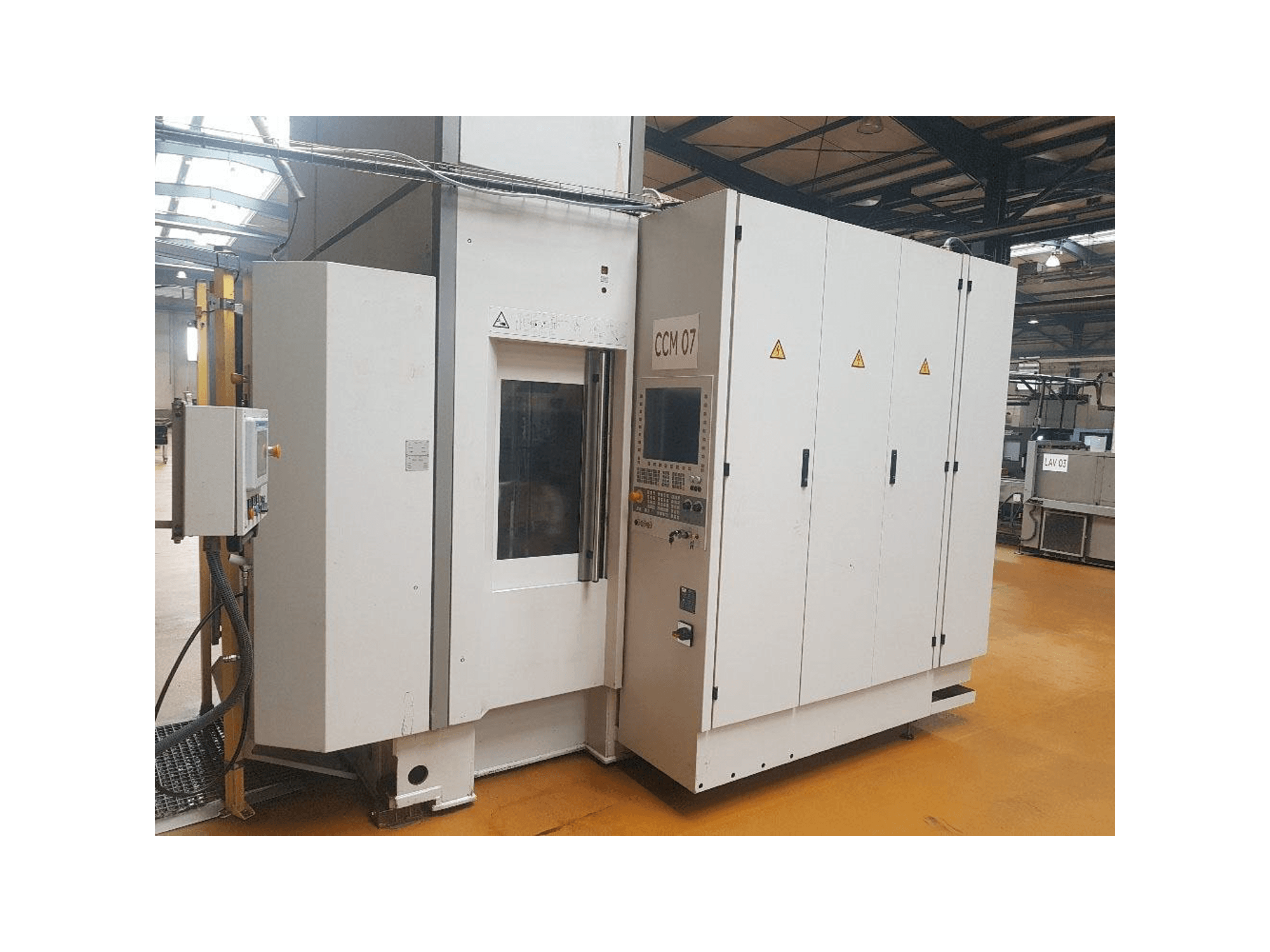 Vista frontal de la máquina SW BA322