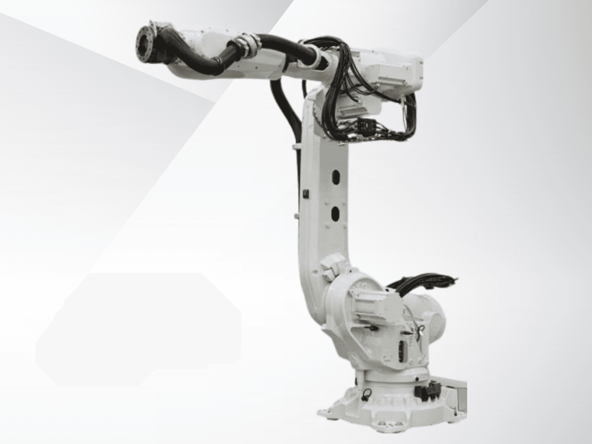 Brazo robótico ABB IRB 6700-245/3.00 visto de frente, que presenta un diseño aerodinámico en color blanco con los cables y los motores instalados.