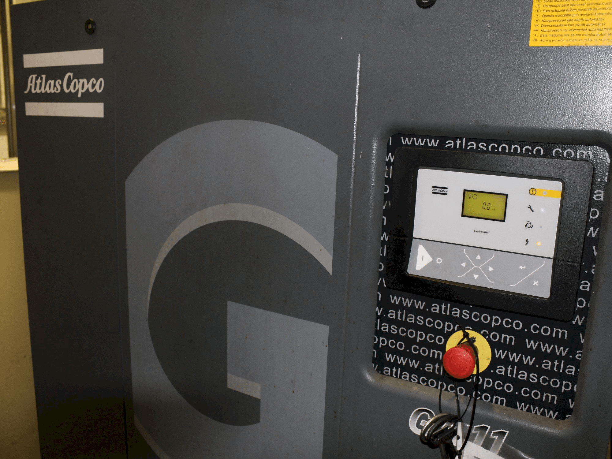 Vista frontal de la máquina Atlas Copco GA11