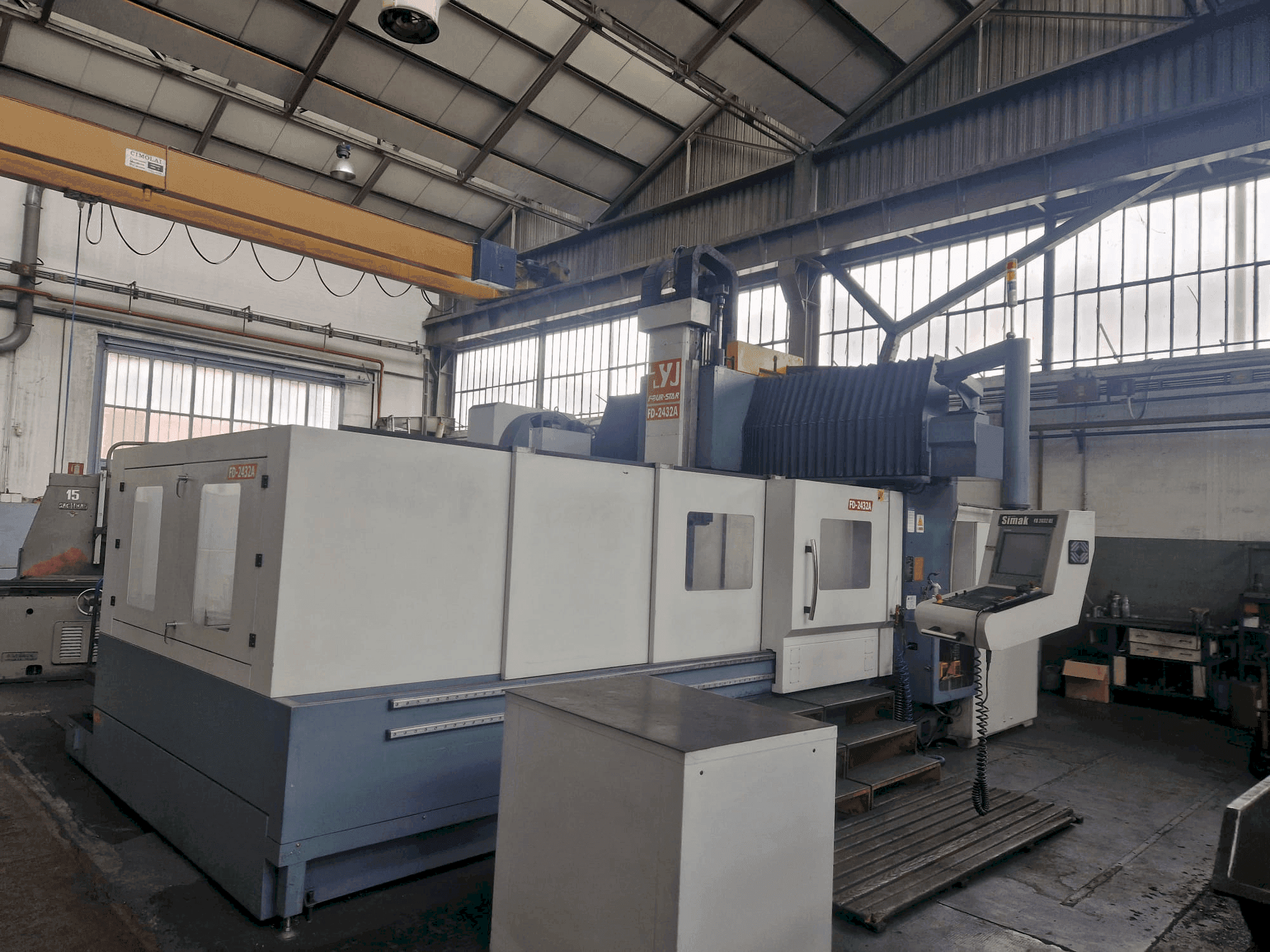 Vista frontal de la máquina VESTA FD2432A HE