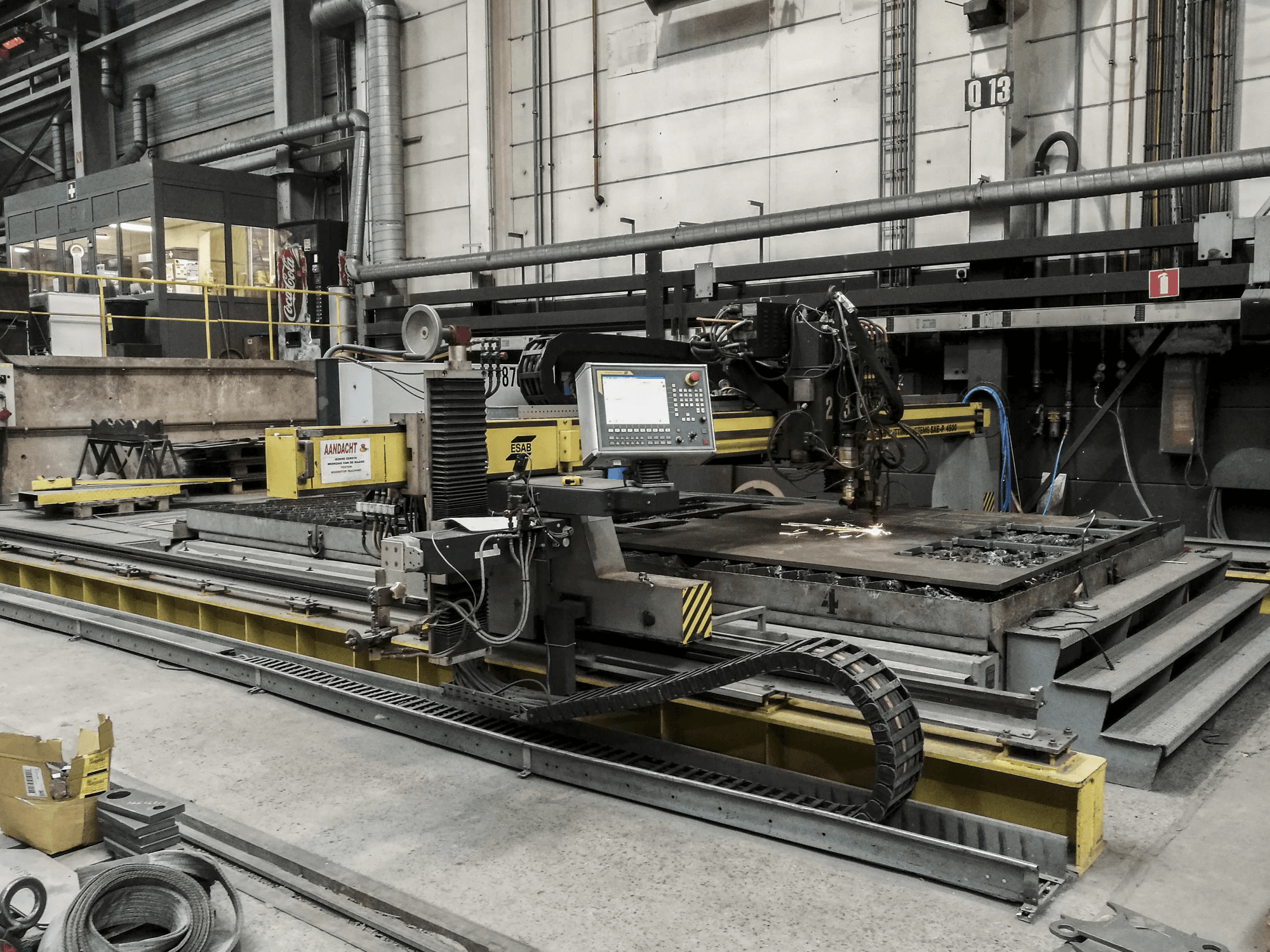 Vista derecha de la máquina ESAB SUPRAREX SXE-P 4500