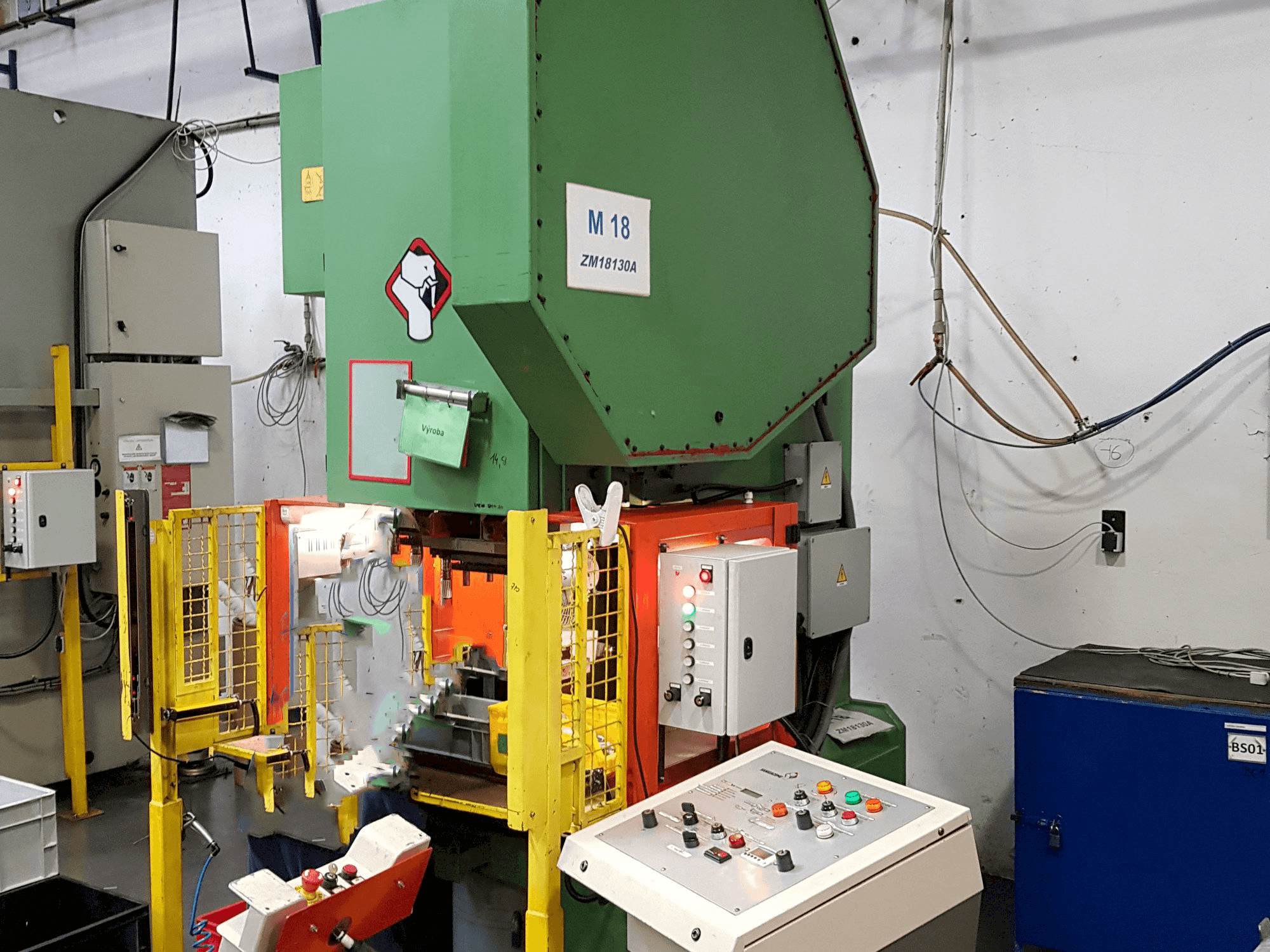 Vista frontal de la máquina Giacomo T 130R