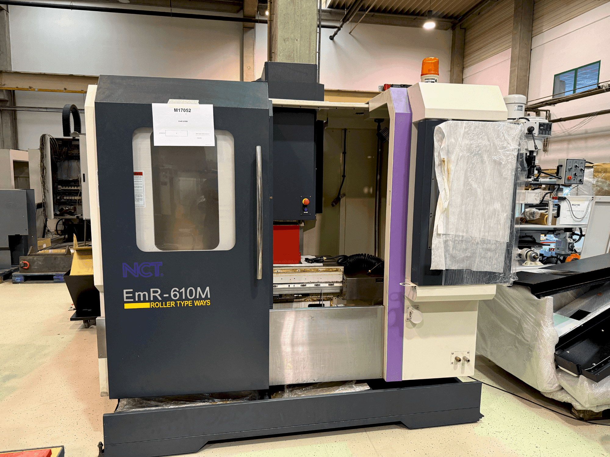 Vista frontal de la máquina NCT EmR-610M