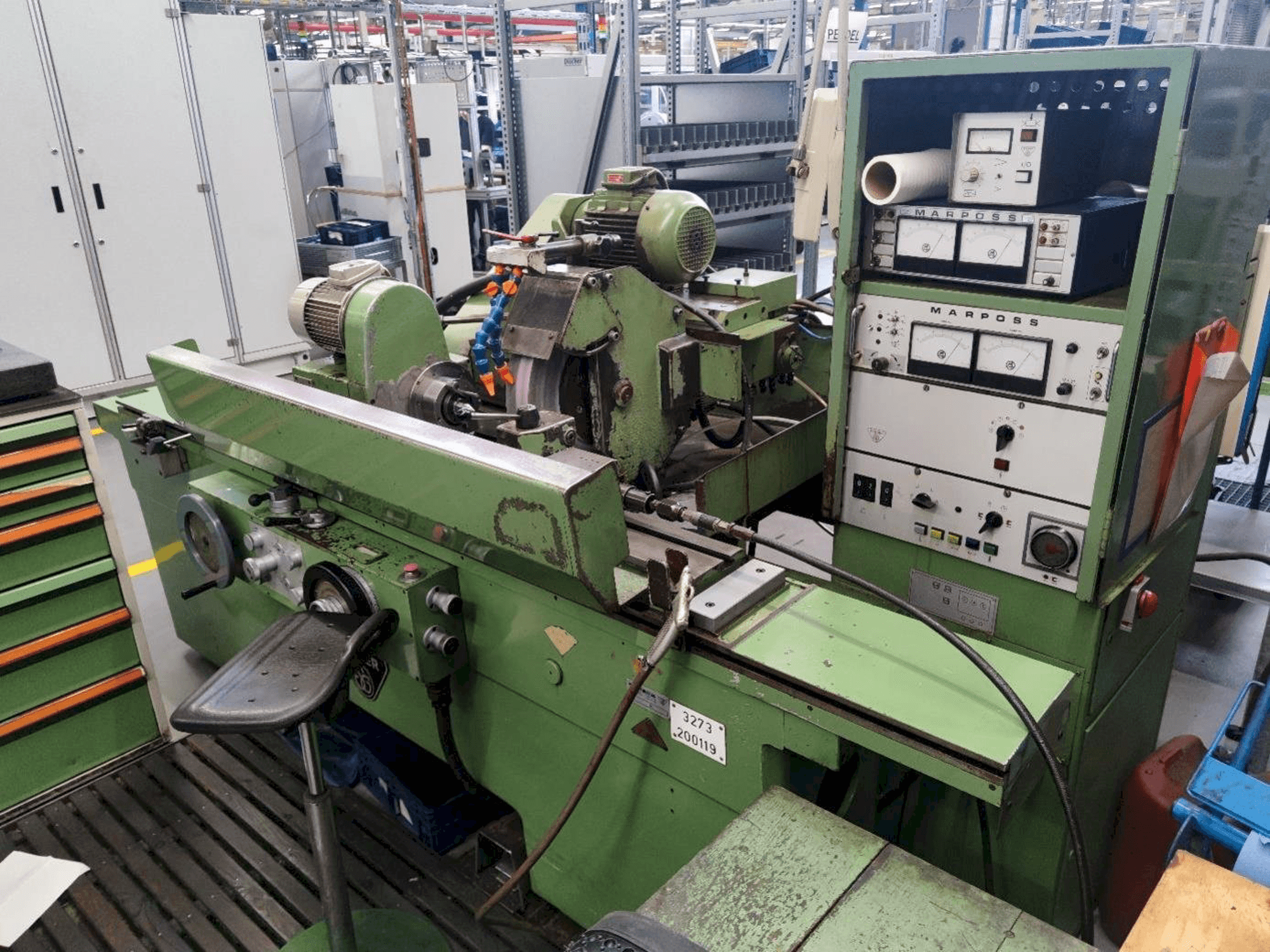 Vista frontal de la máquina STUDER RHU 1000/125-DR