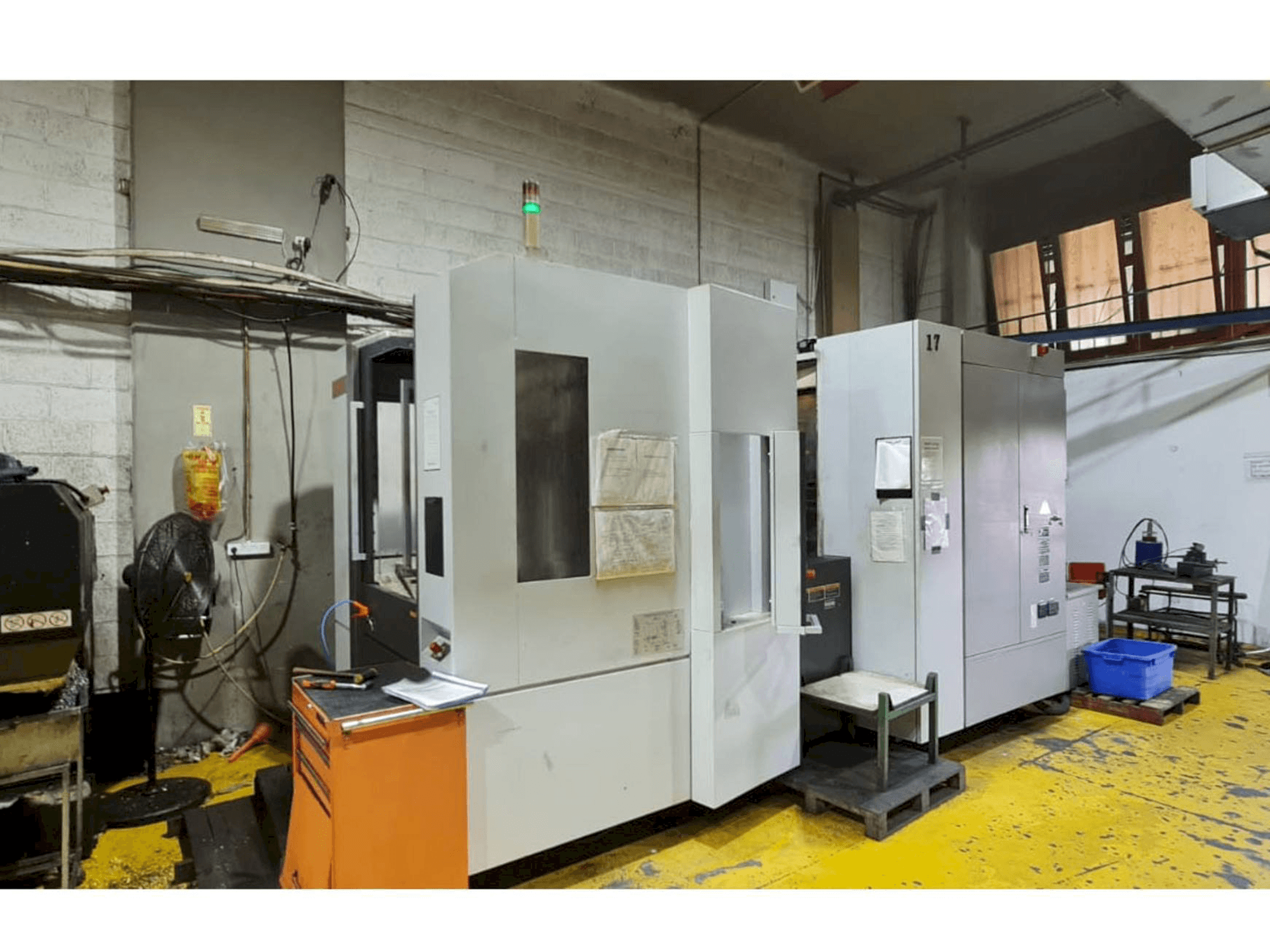 Vista frontal de la máquina MORI SEIKI NH-5000 / 40DCG