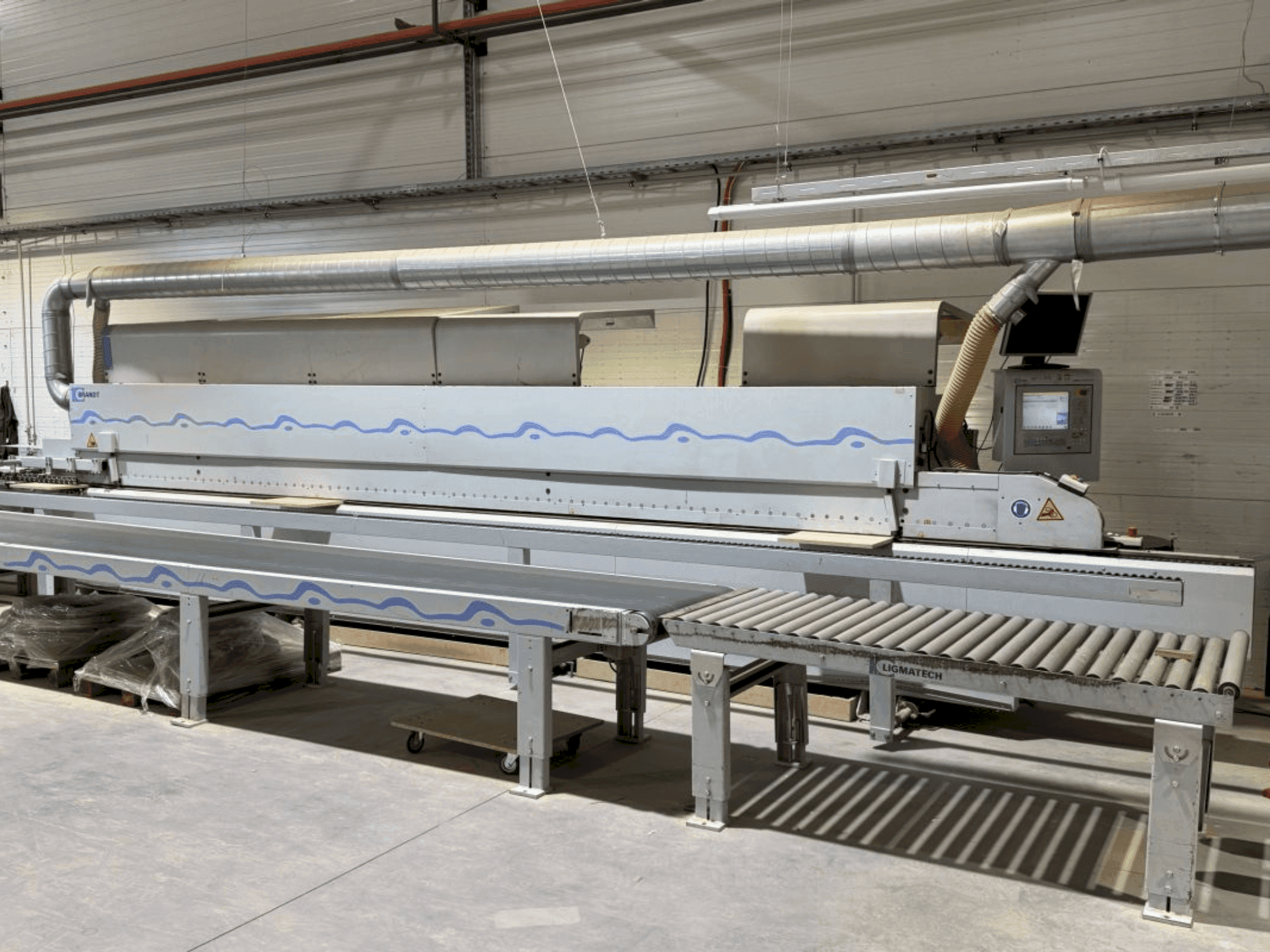 Vista frontal de la máquina BRANDT KDF 991