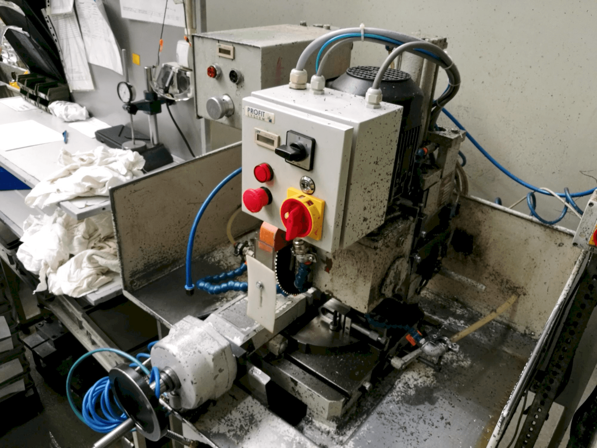 Vista frontal de la máquina EISELE VMS1SPV