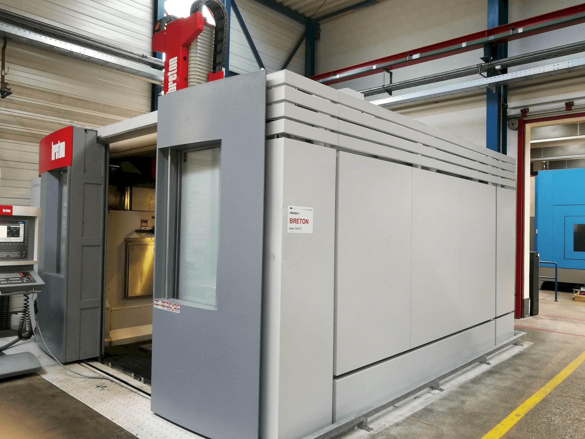 Vista frontal de la máquina Breton Matrix 1000 2T DY