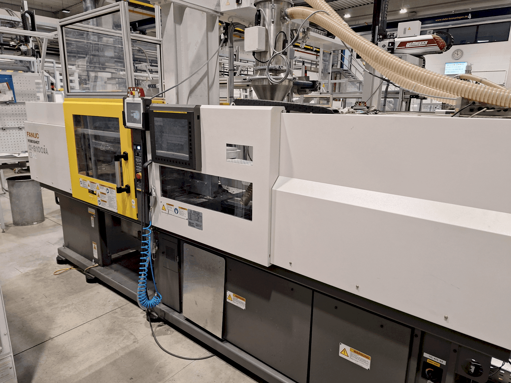 Vista frontal de la máquina FANUC ROBOSHOT S 100 iA