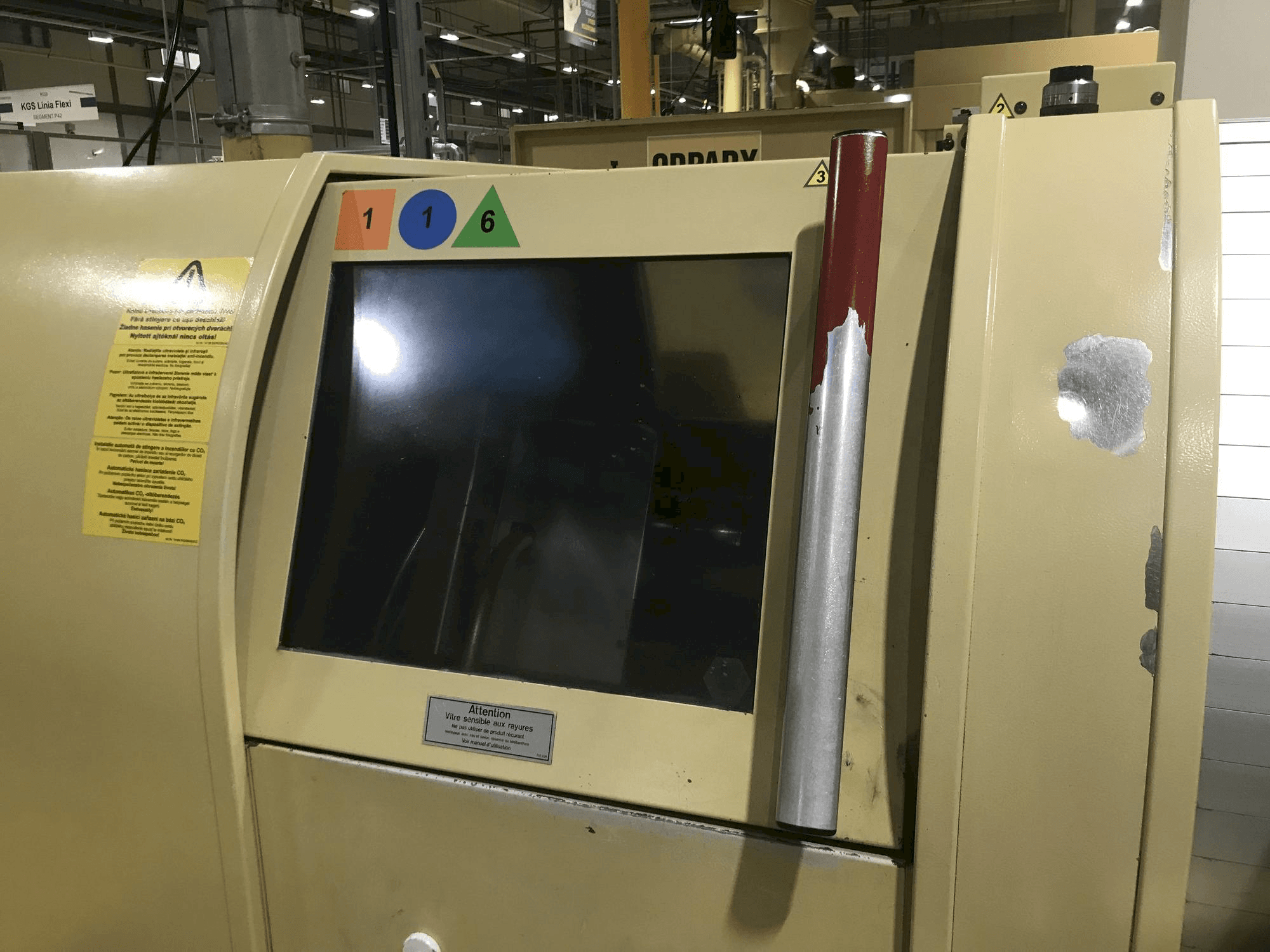 Vista frontal de la máquina TRAUB TNL 26 K