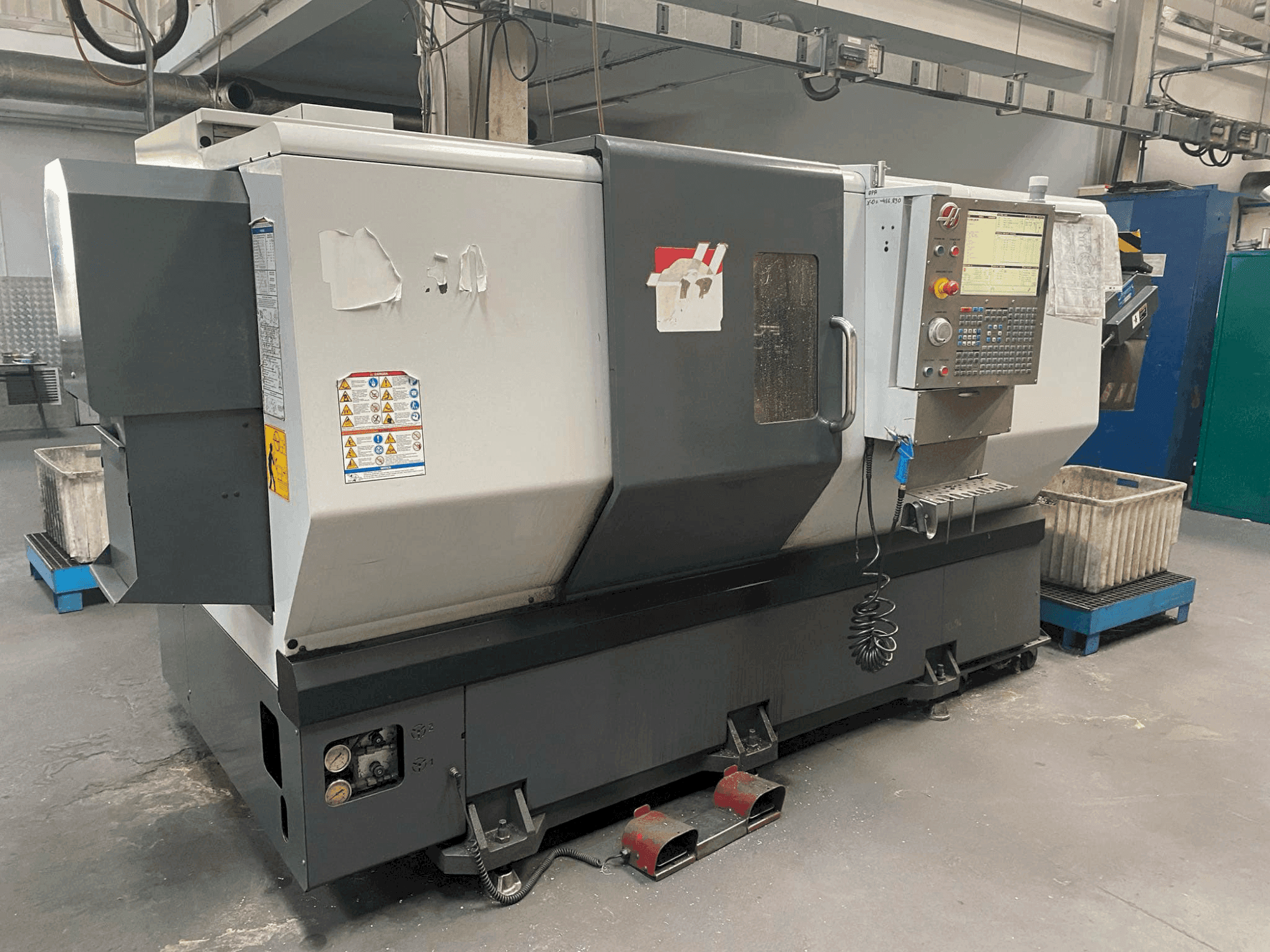 Vista frontal de la máquina HAAS DS-30