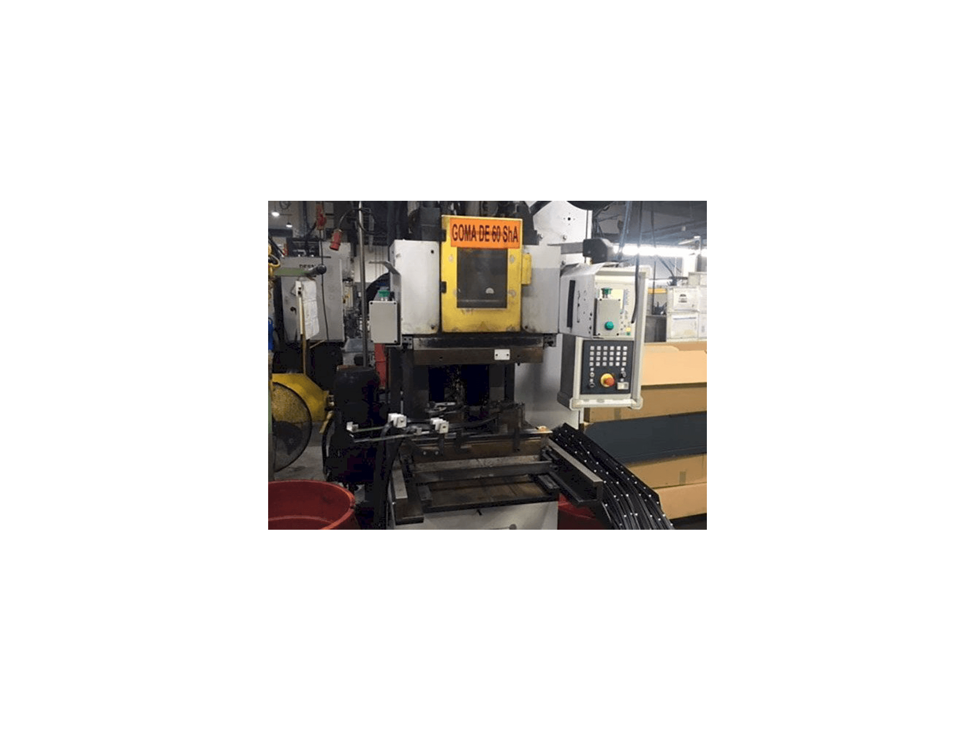 Vista frontal de la máquina Kloeckner Desma 956.050 Z0