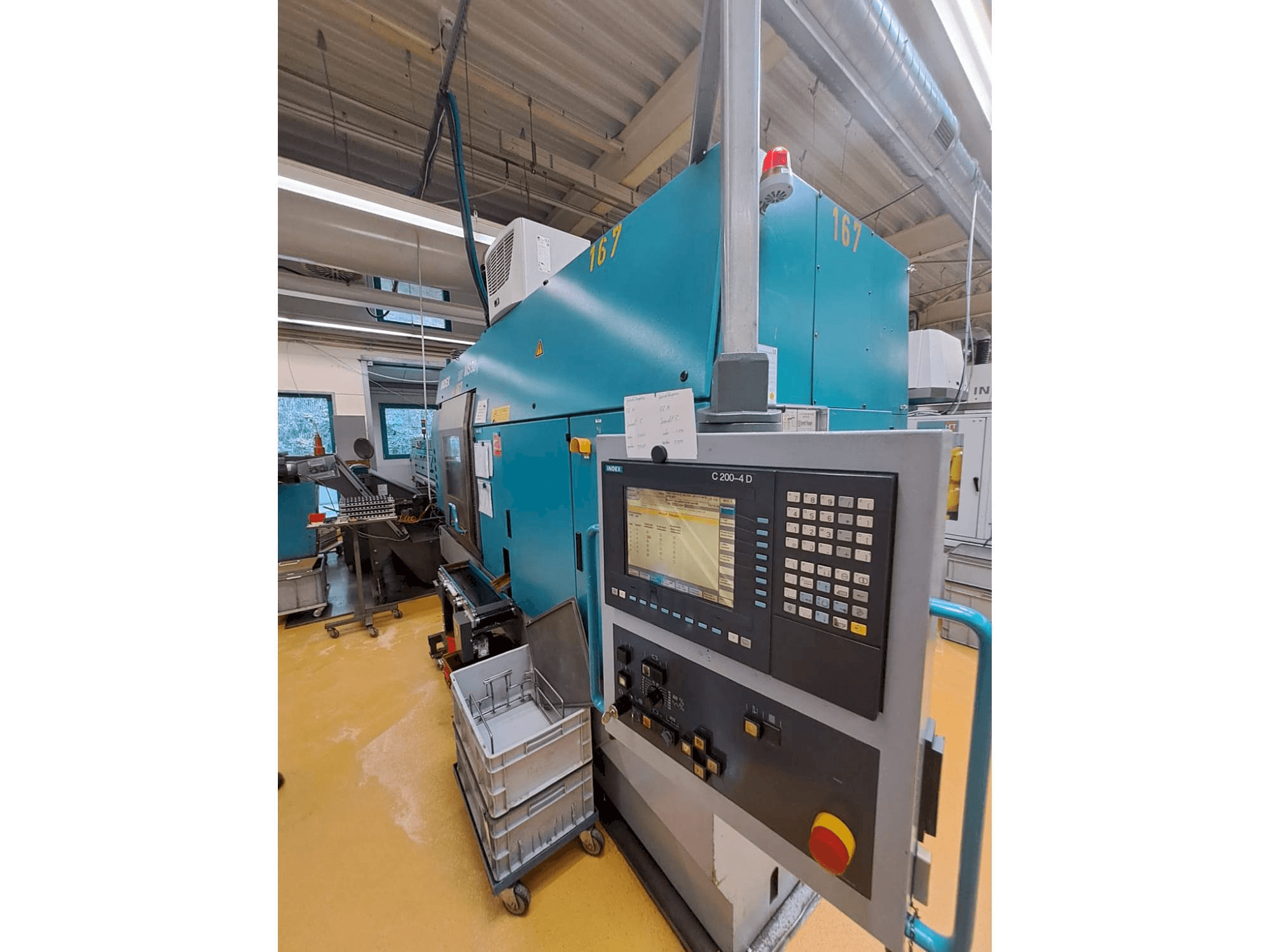 Vista lateral derecha de la máquina Index MS32G