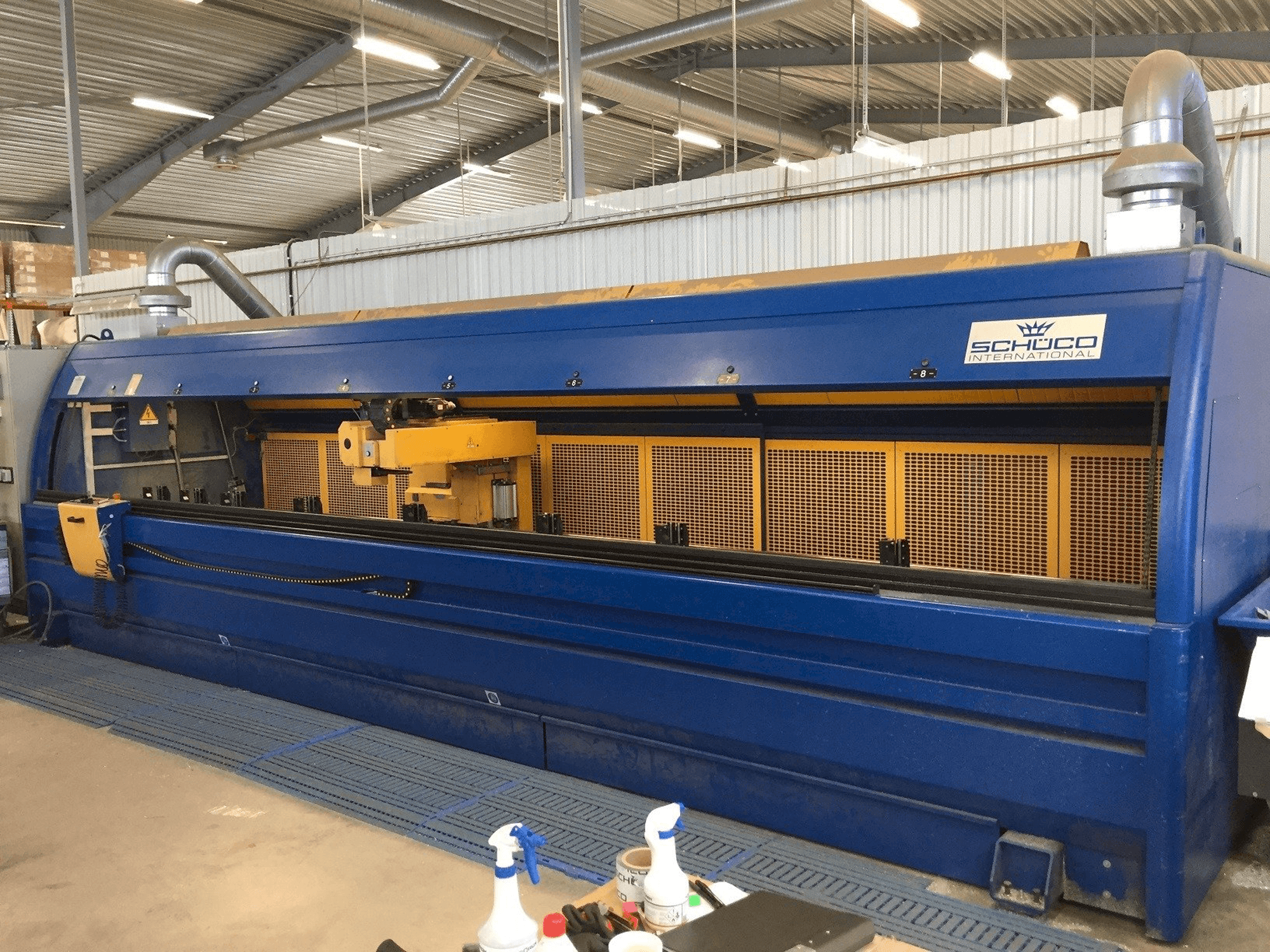 Vista frontal de la máquina Emmegi Comet