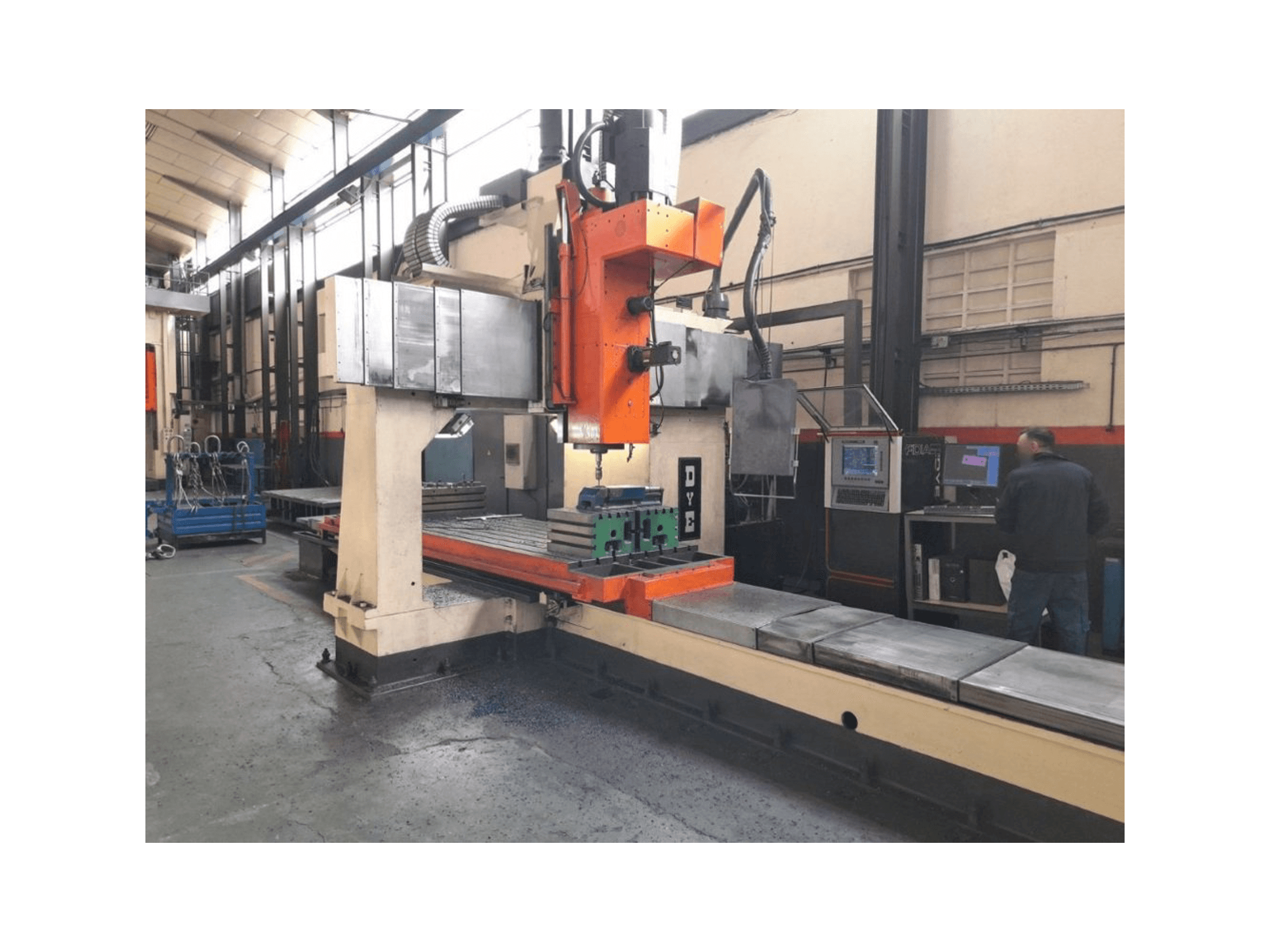 Vista frontal de la máquina DYE FBF-C-N/C