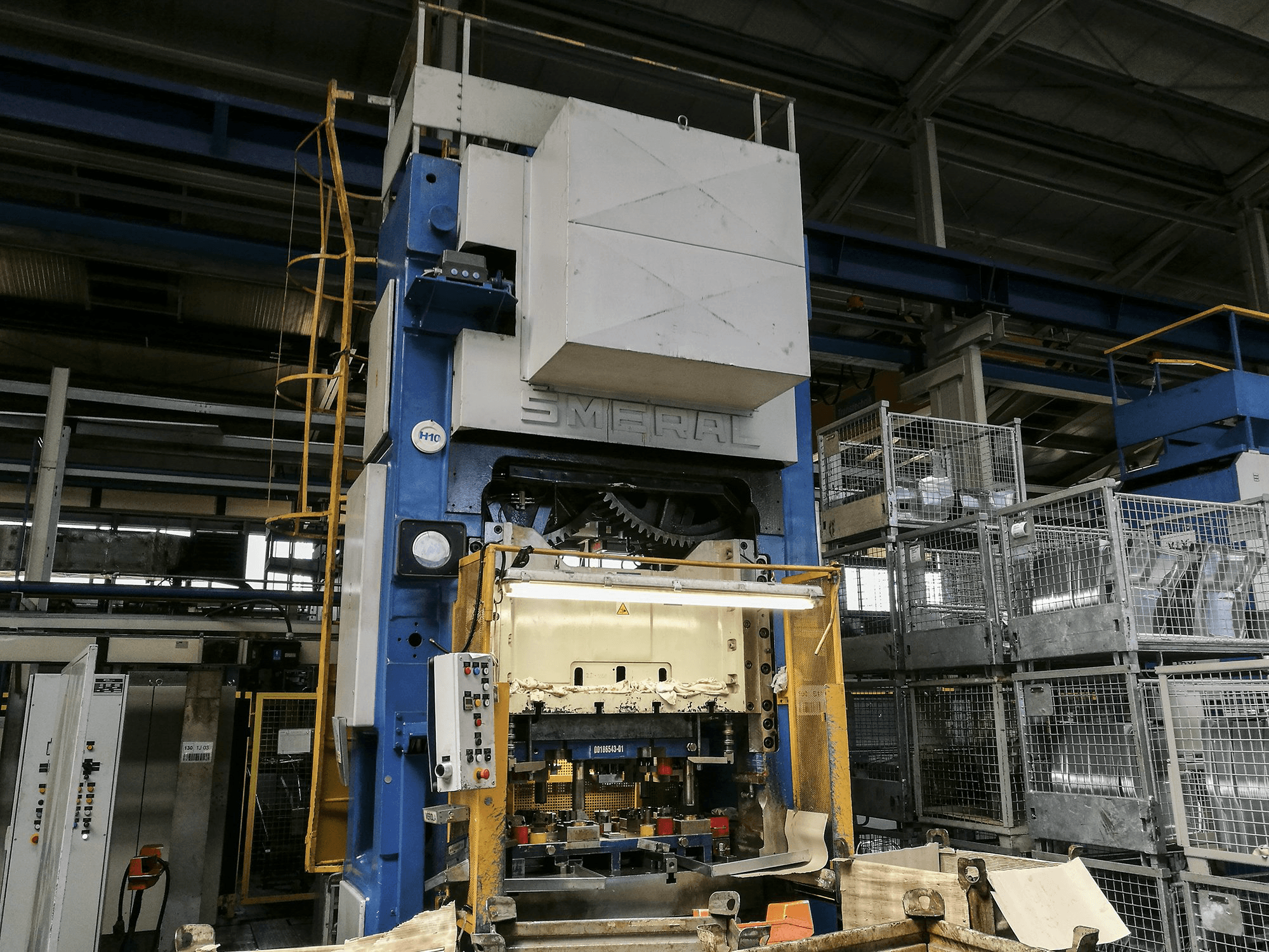 Vista izquierda de la máquina SMERAL LDO 315A