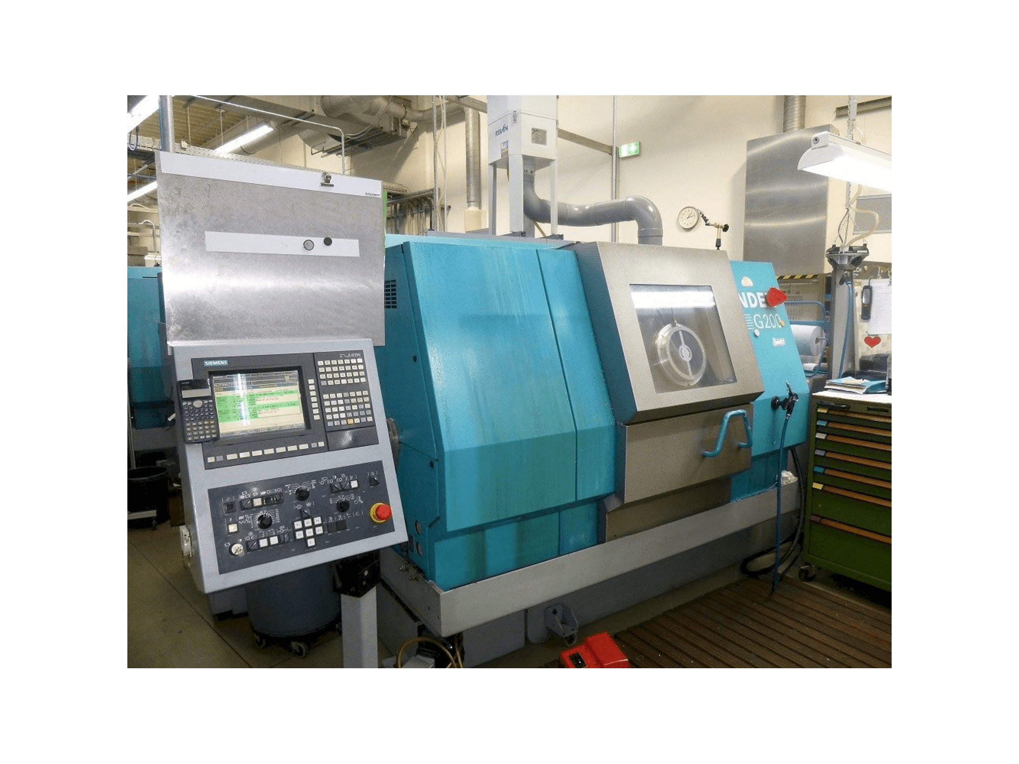 Vista frontal de la máquina Index G200