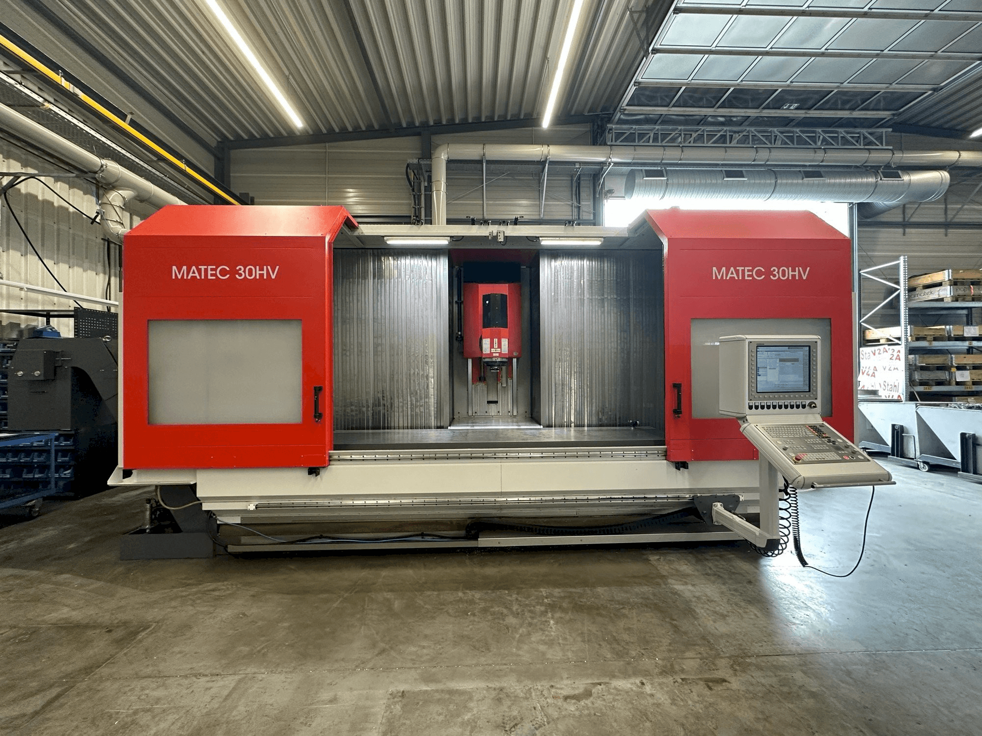 Vista frontal de la máquina Matec 30HV