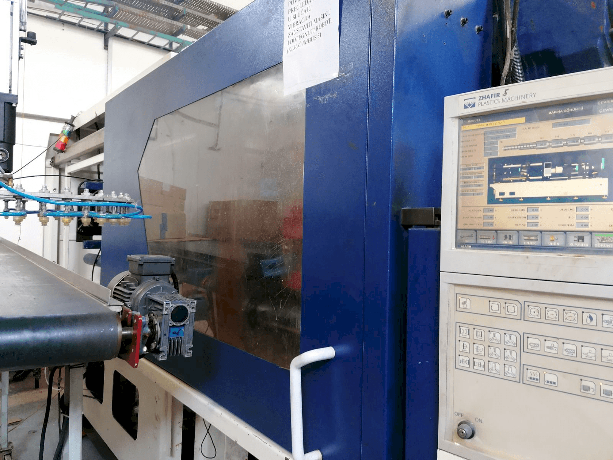 Vista frontal de la máquina HAITIAN Zhafir 410