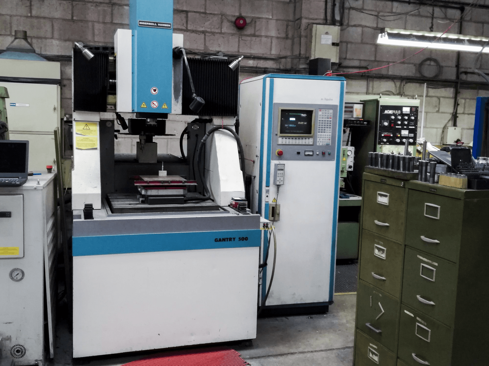 Vista frontal de la máquina INGERSOLL HANSEN Gantry 500