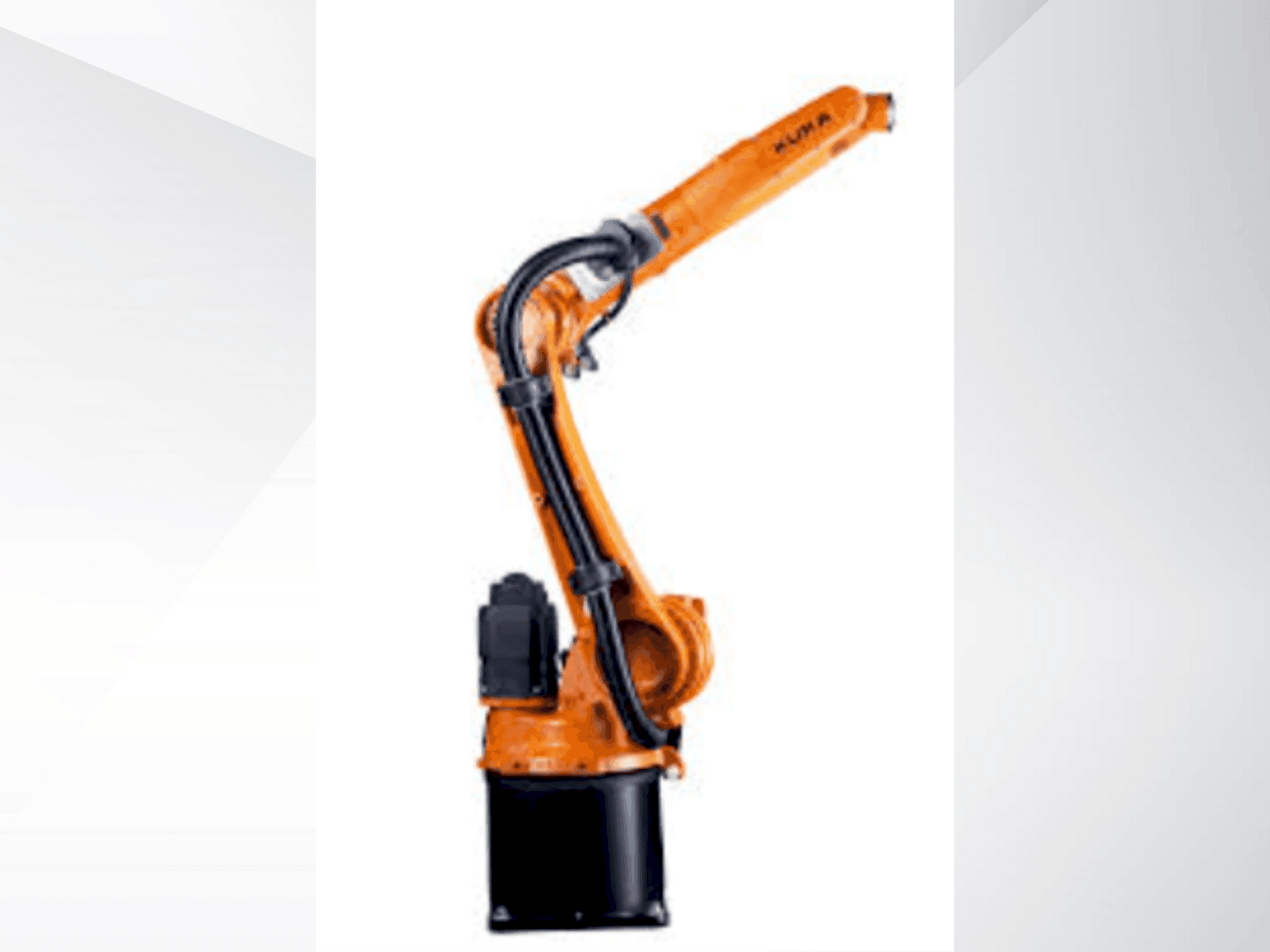 Vista frontal de la máquina KUKA KR 6 R1820