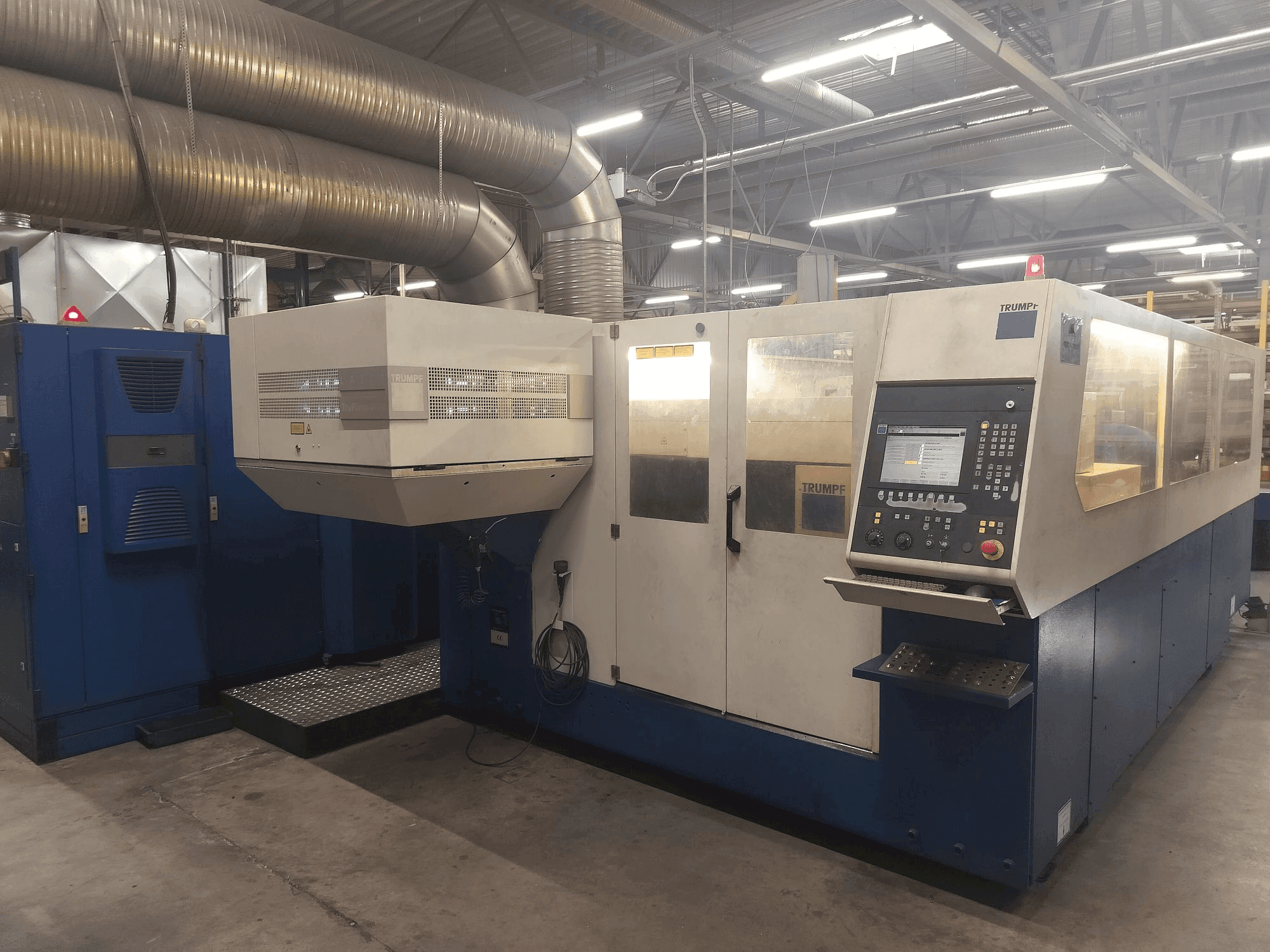 Vista frontal de la máquina TRUMPF Trulaser 3030 (2008)