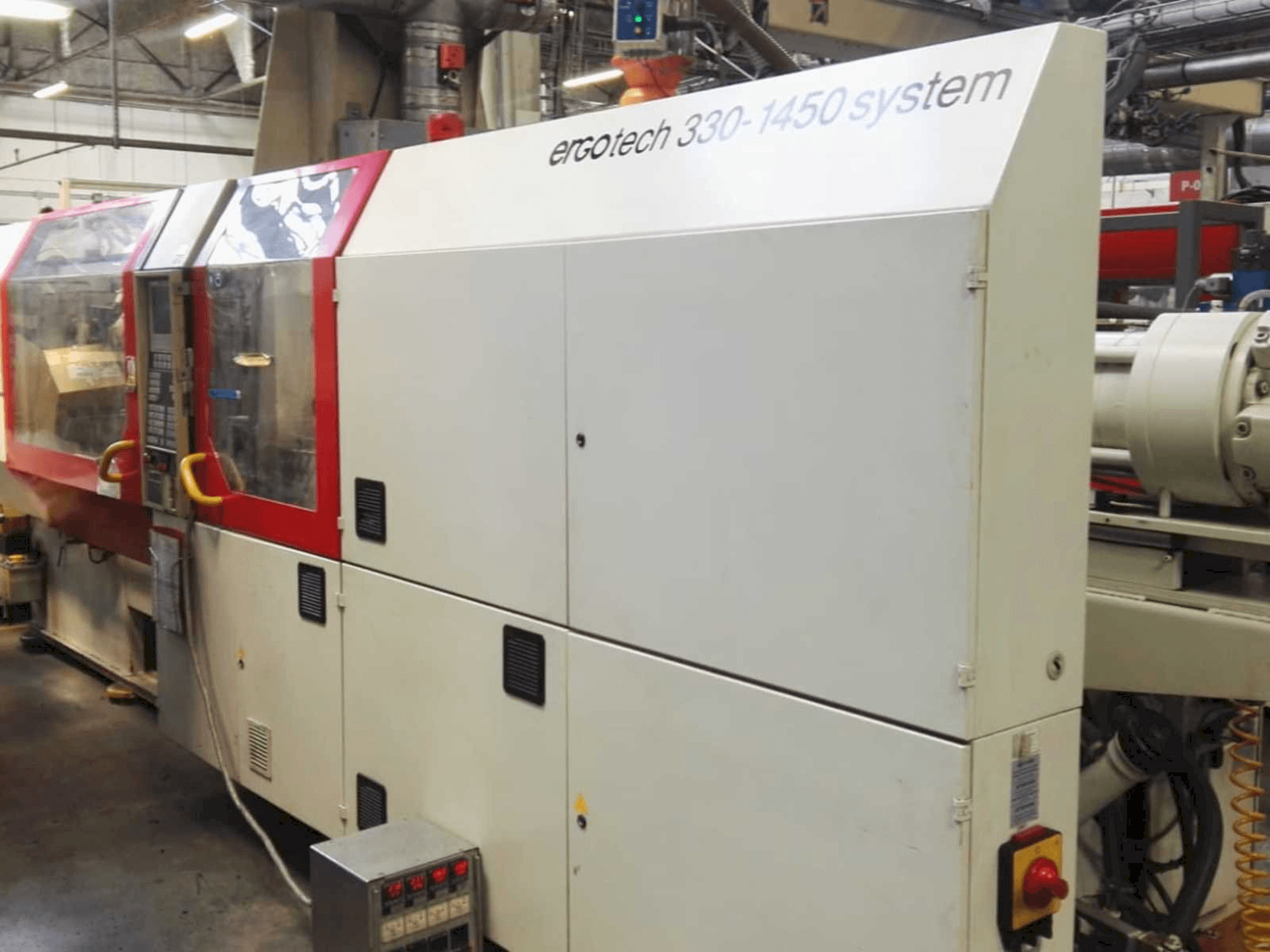 Vista frontal de la máquina DEMAG Ergotech 330-1450 system