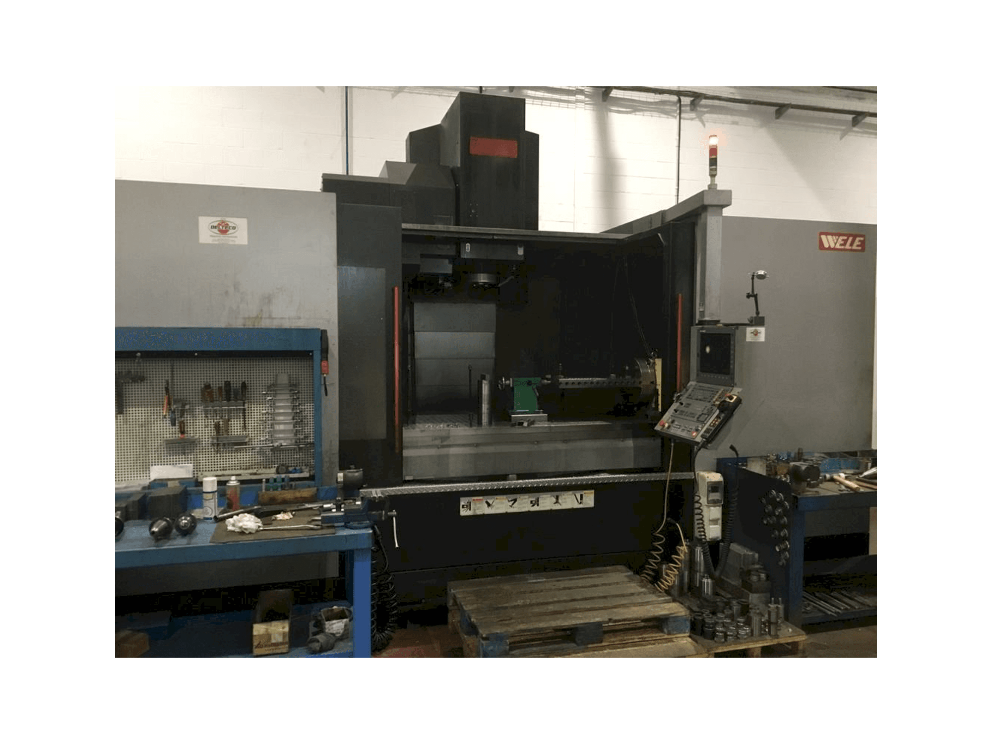 Vista frontal de la máquina Wele AA2090