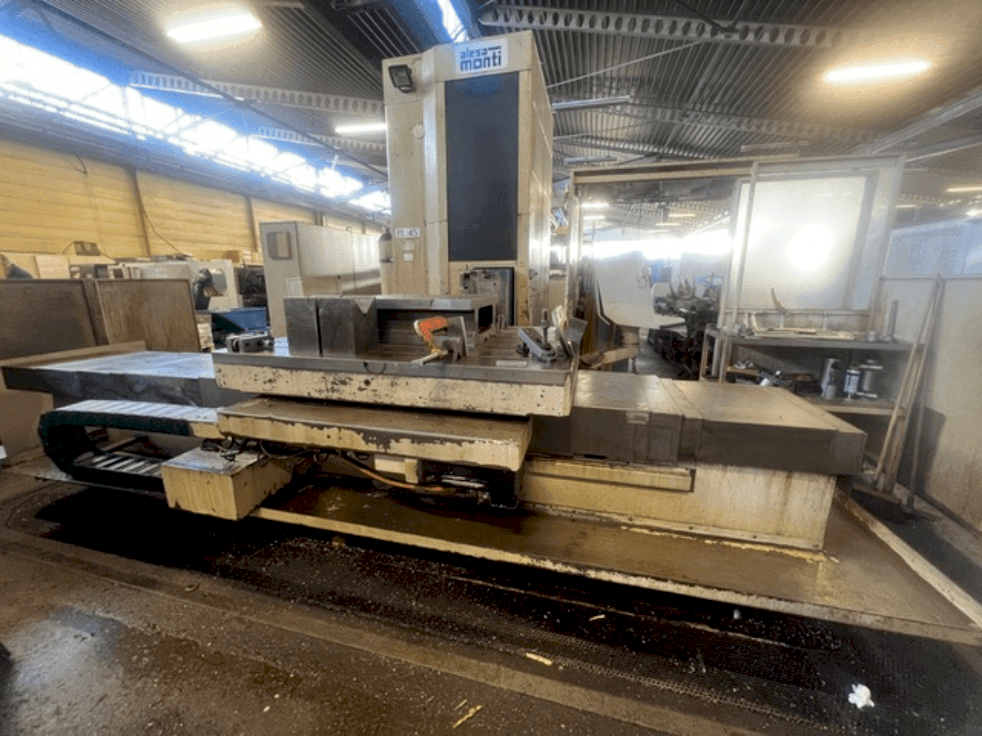 Vista frontal de la máquina ALESA MONTI FT45TG