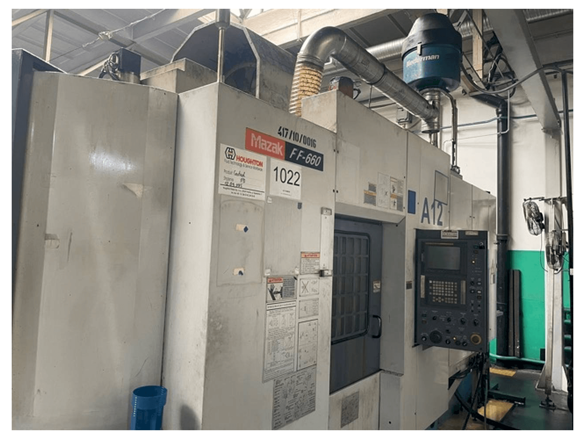 Vista frontal de la máquina Mazak FF-660