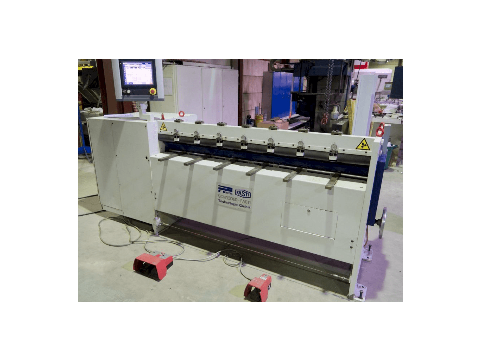 Vista frontal de la máquina SCHRODER Fasti 145-18/075