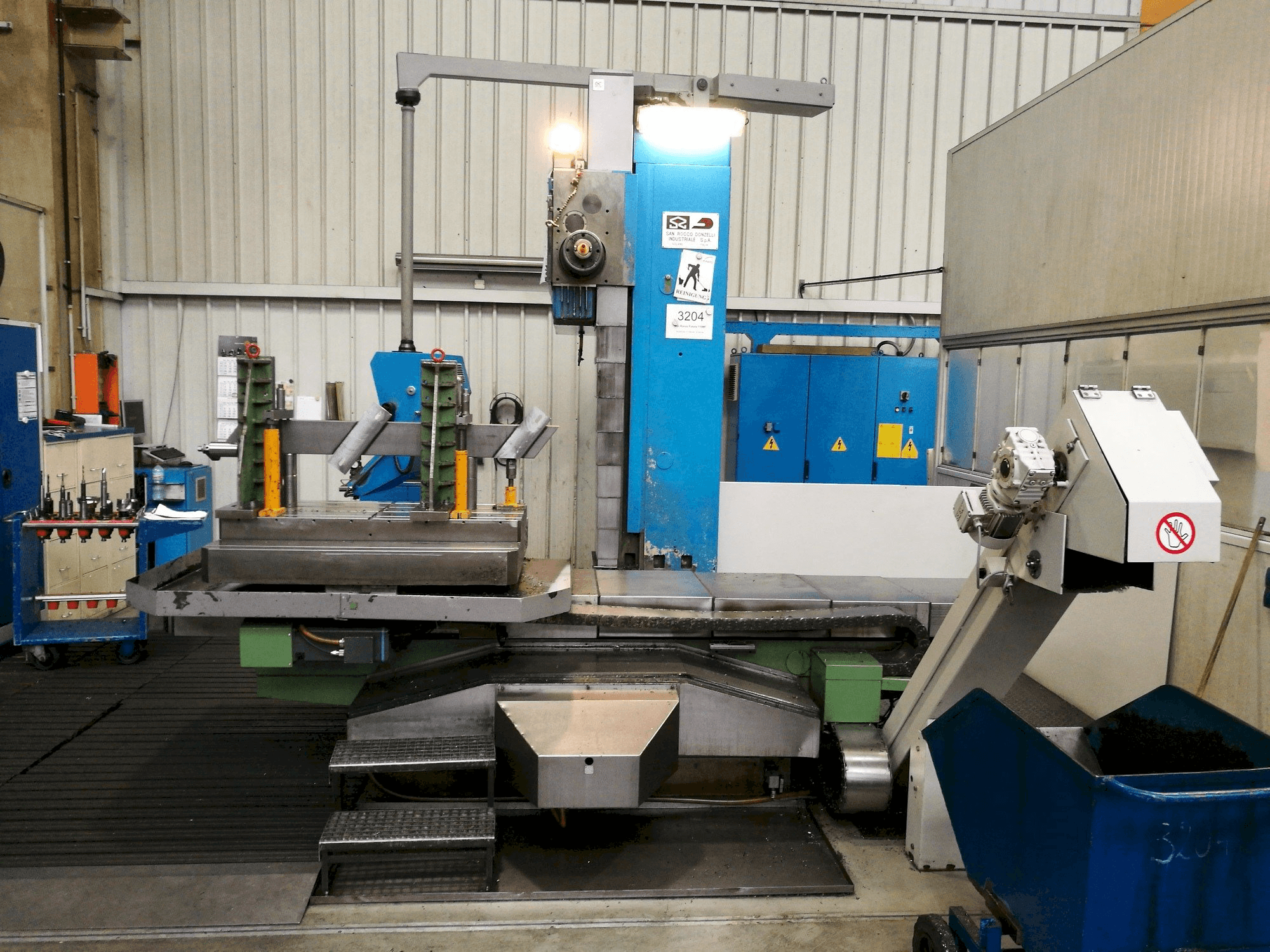 Vista frontal de la máquina San Rocco Futura 110MF