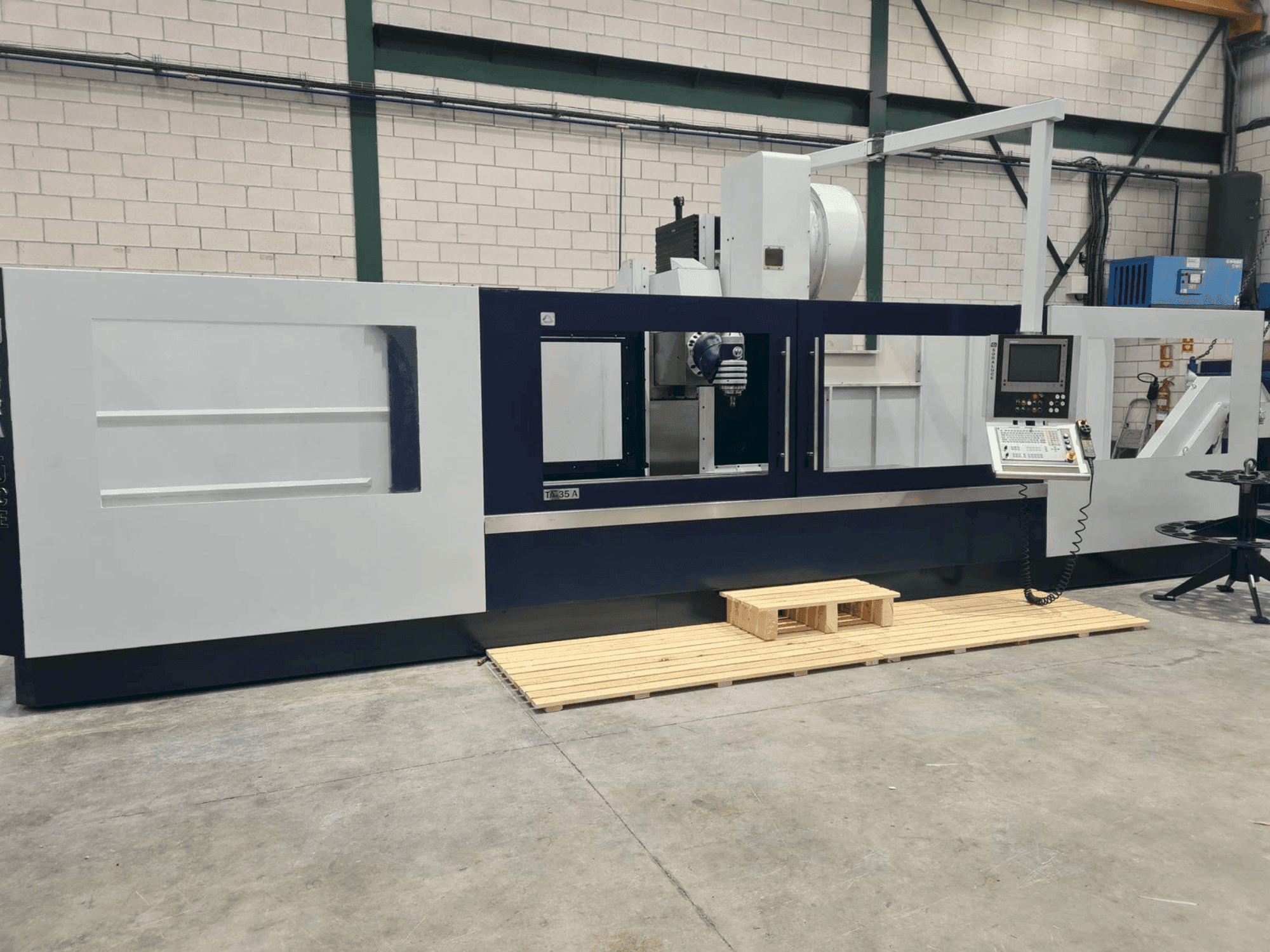 Vista frontal de la máquina Soraluce TA-35A