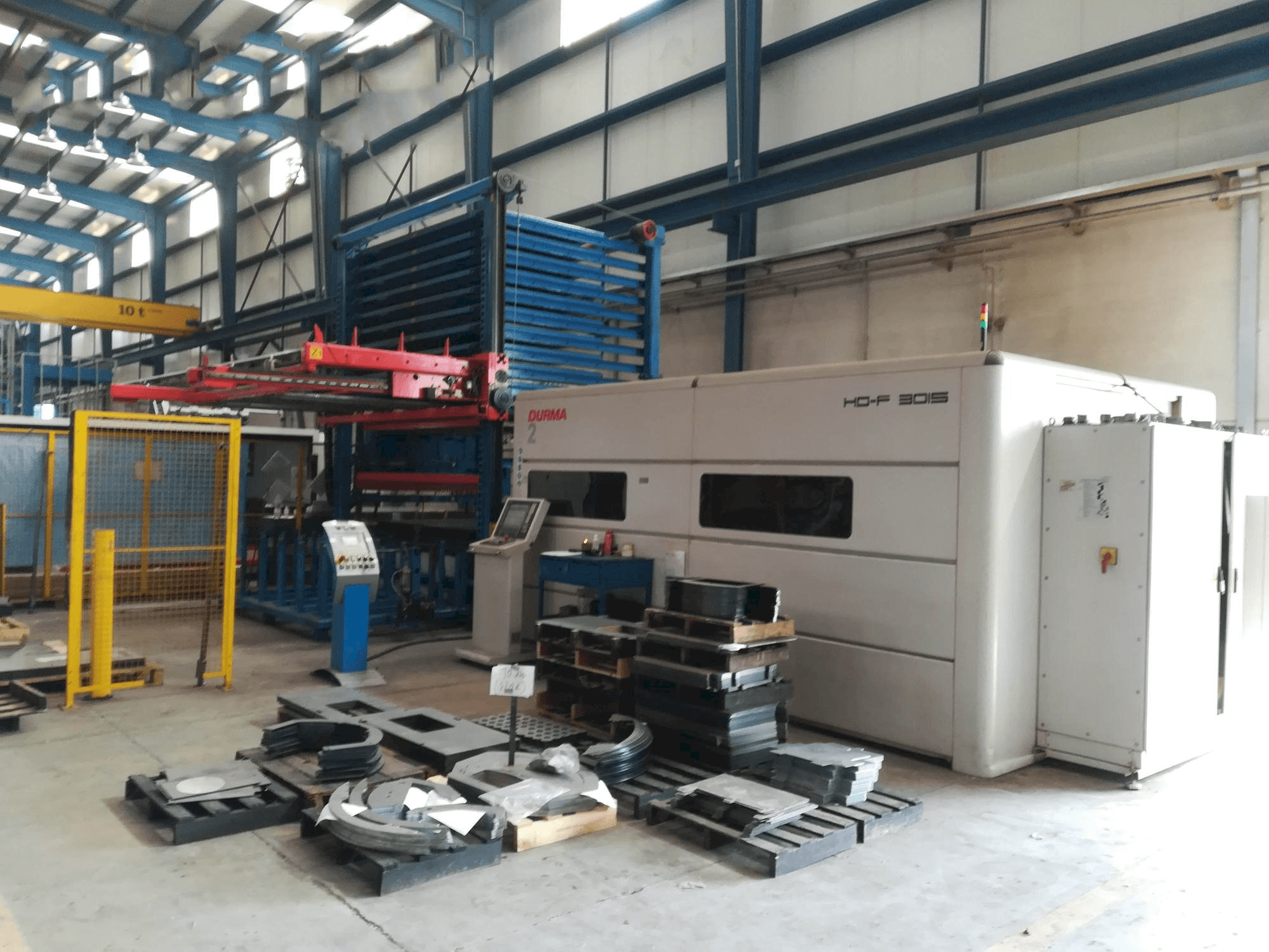 Vista frontal de la máquina Durma HD-F 3015