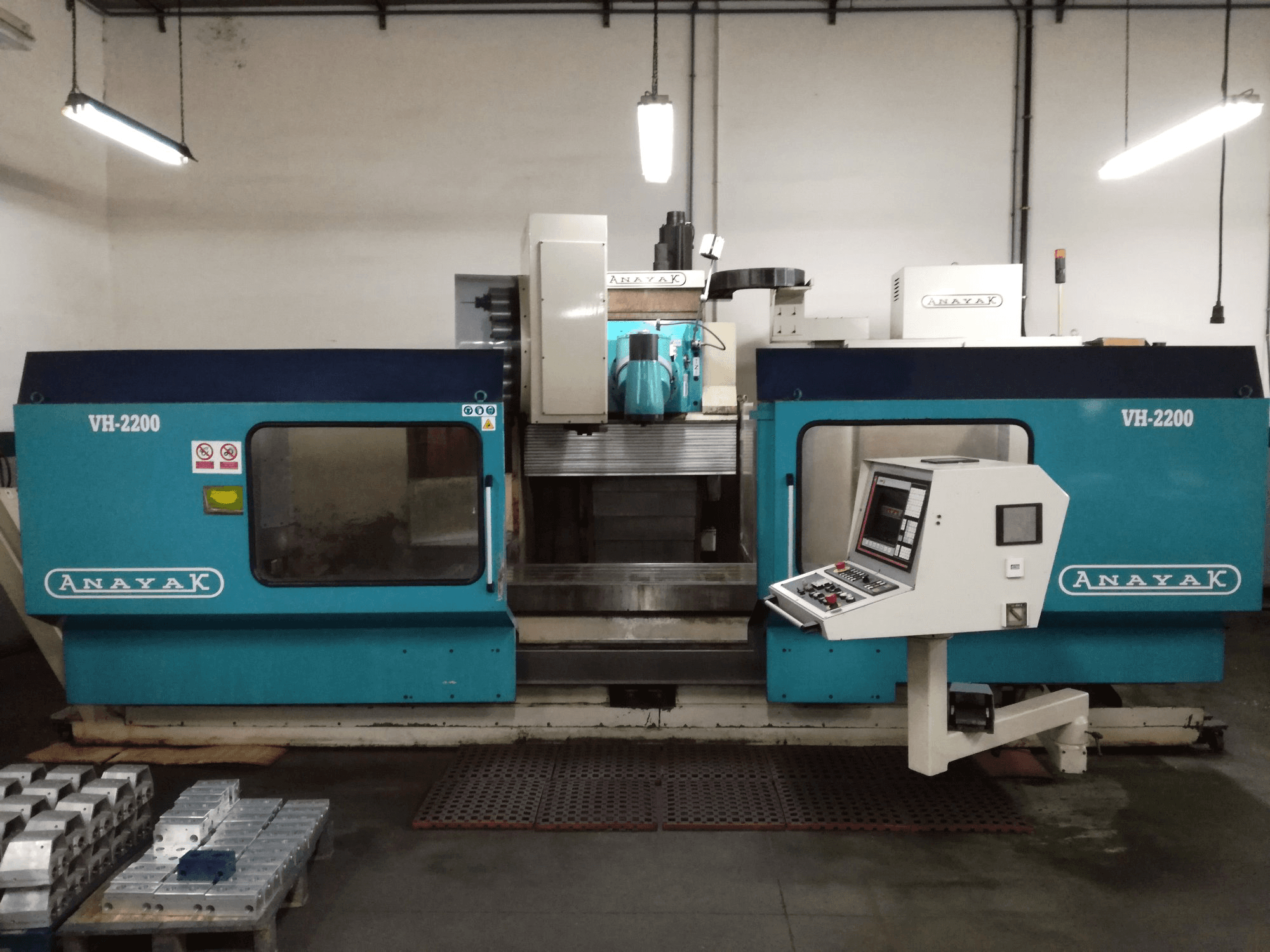 Vista frontal de la máquina ANAYAK VH-2200