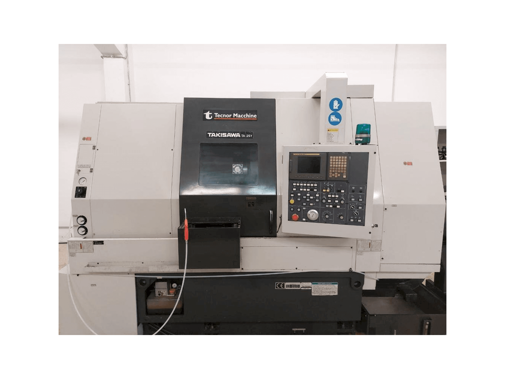 Vista frontal de la máquina Takisawa TA 25Y