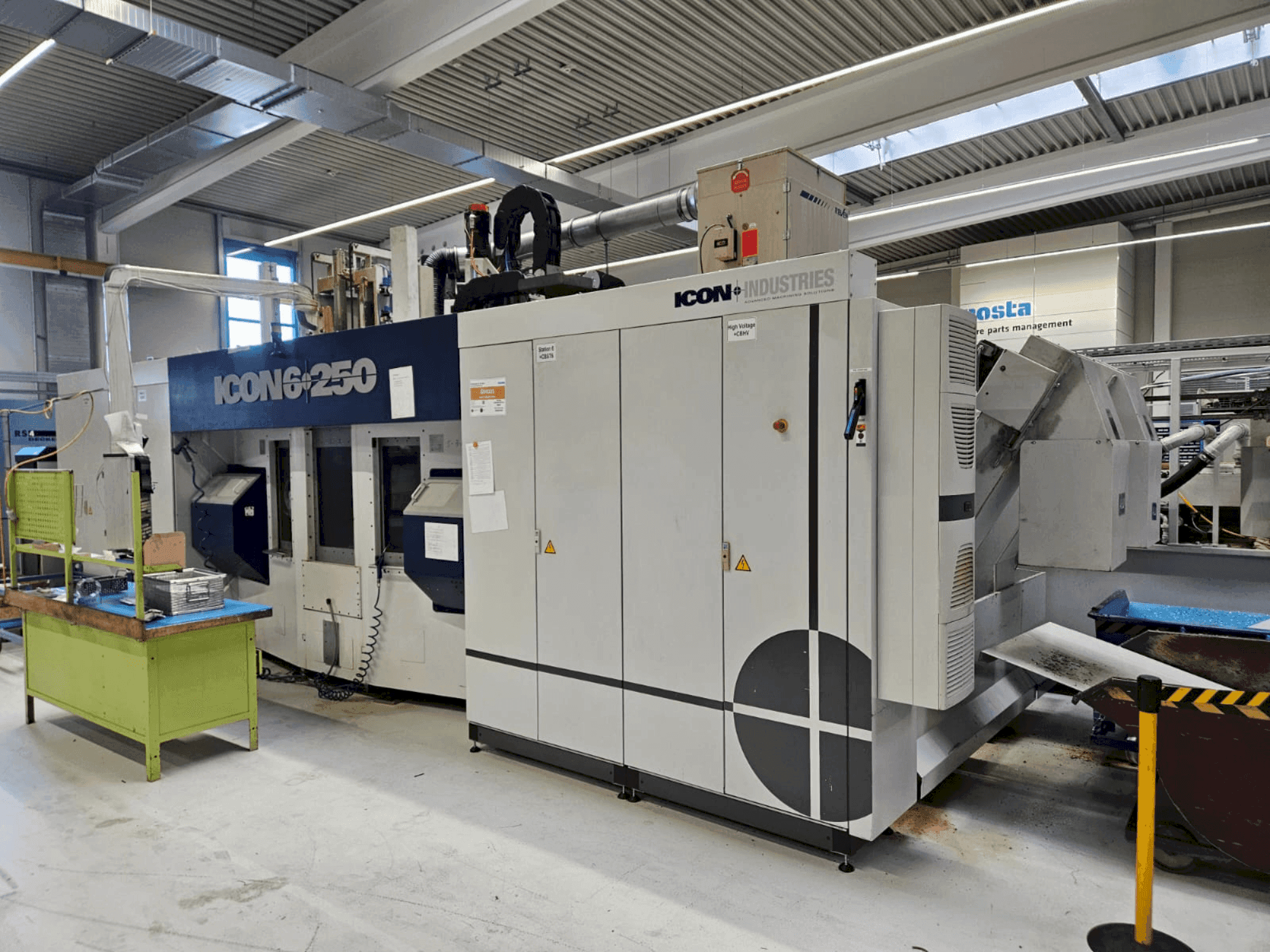 Vista lateral der ICON 6-250 Maschine