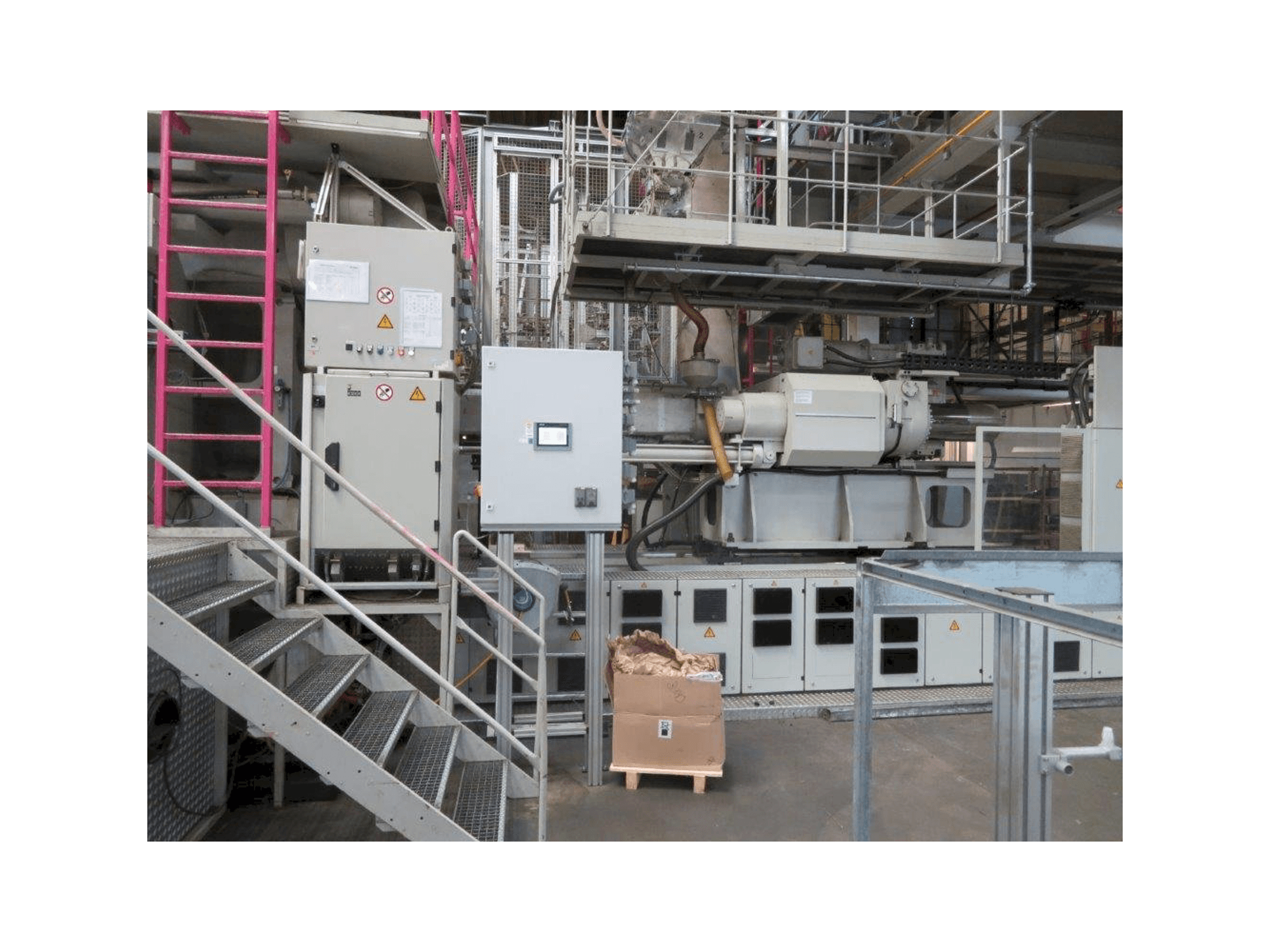 Vista frontal de la máquina ENGEL DUO ES 160505/3200