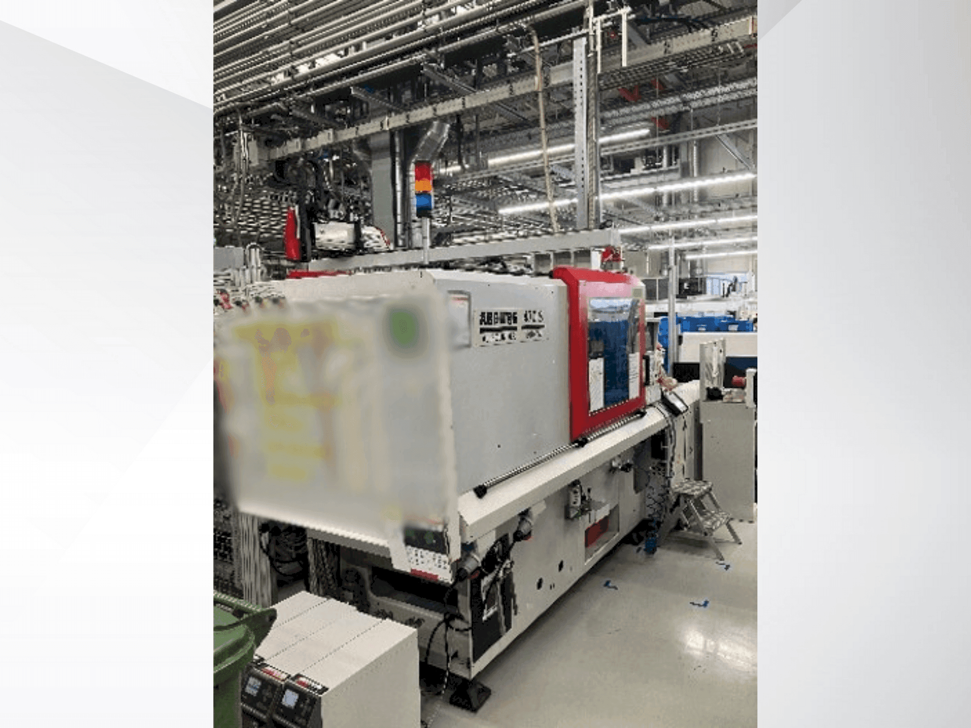 Vista frontal de la máquina Arburg Allrounder 470 S 1300-350