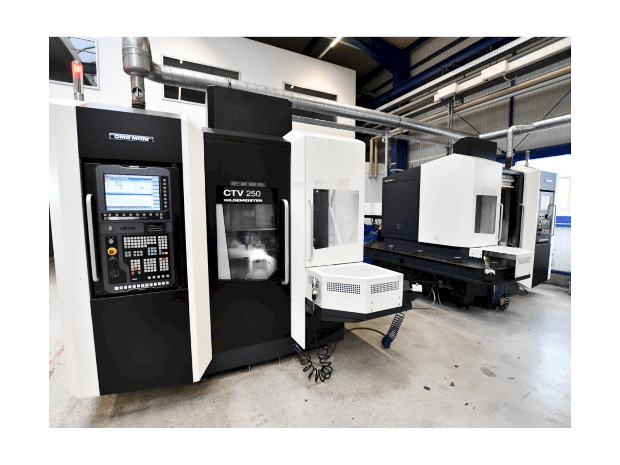 Vista frontal de la máquina DMG MORI Gildemeister CTV 250 2nd