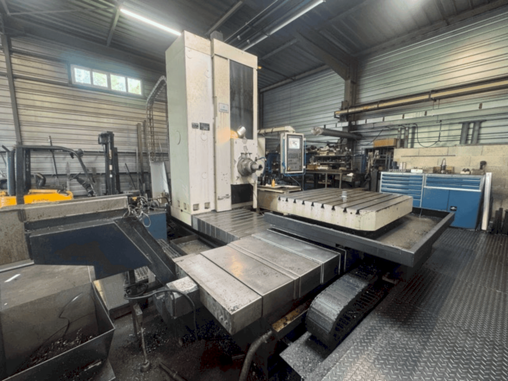 Vista frontal de la máquina SMCTL PCB110