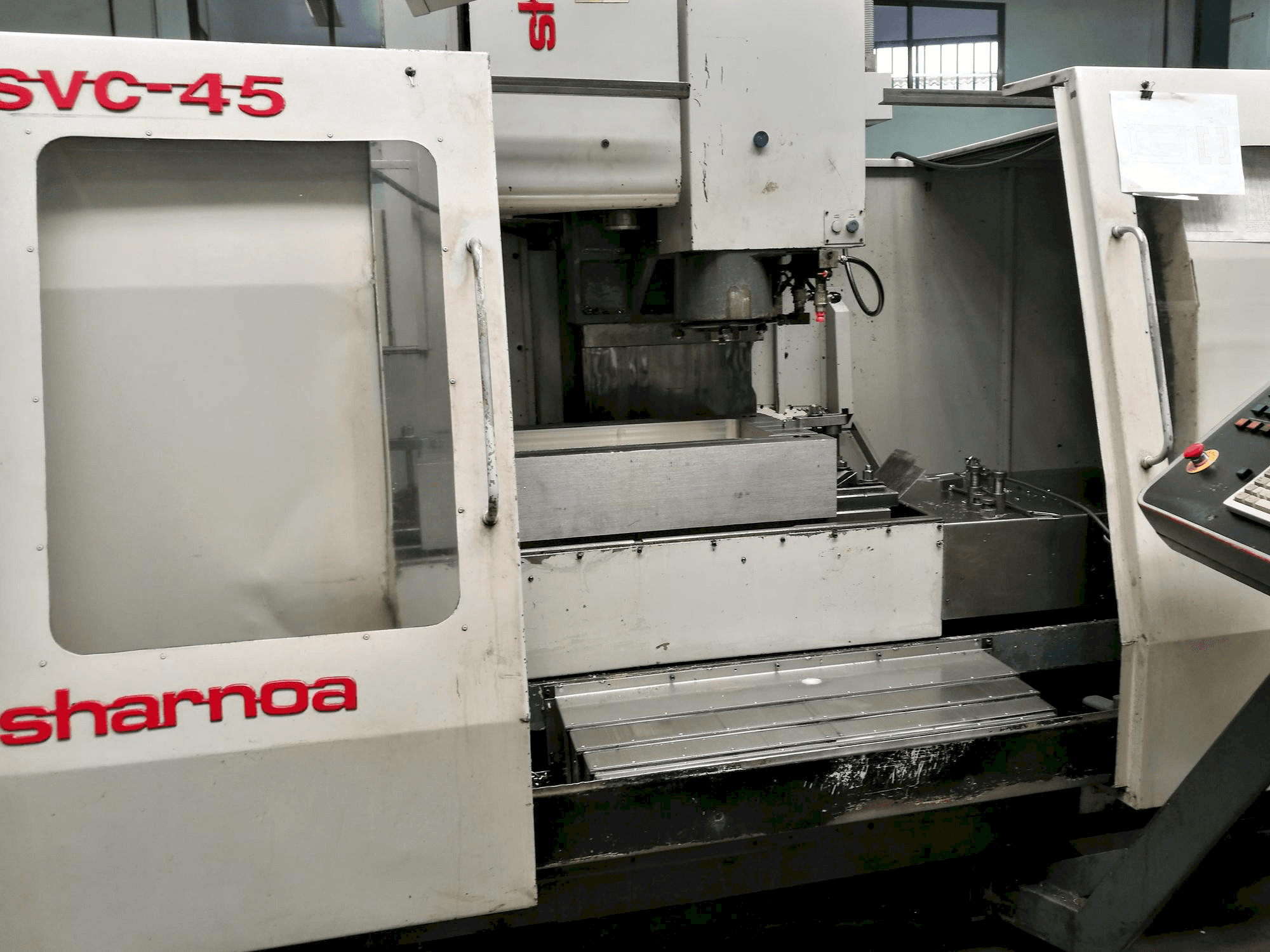 Vista frontal de la máquina Sharnoa SVC-45