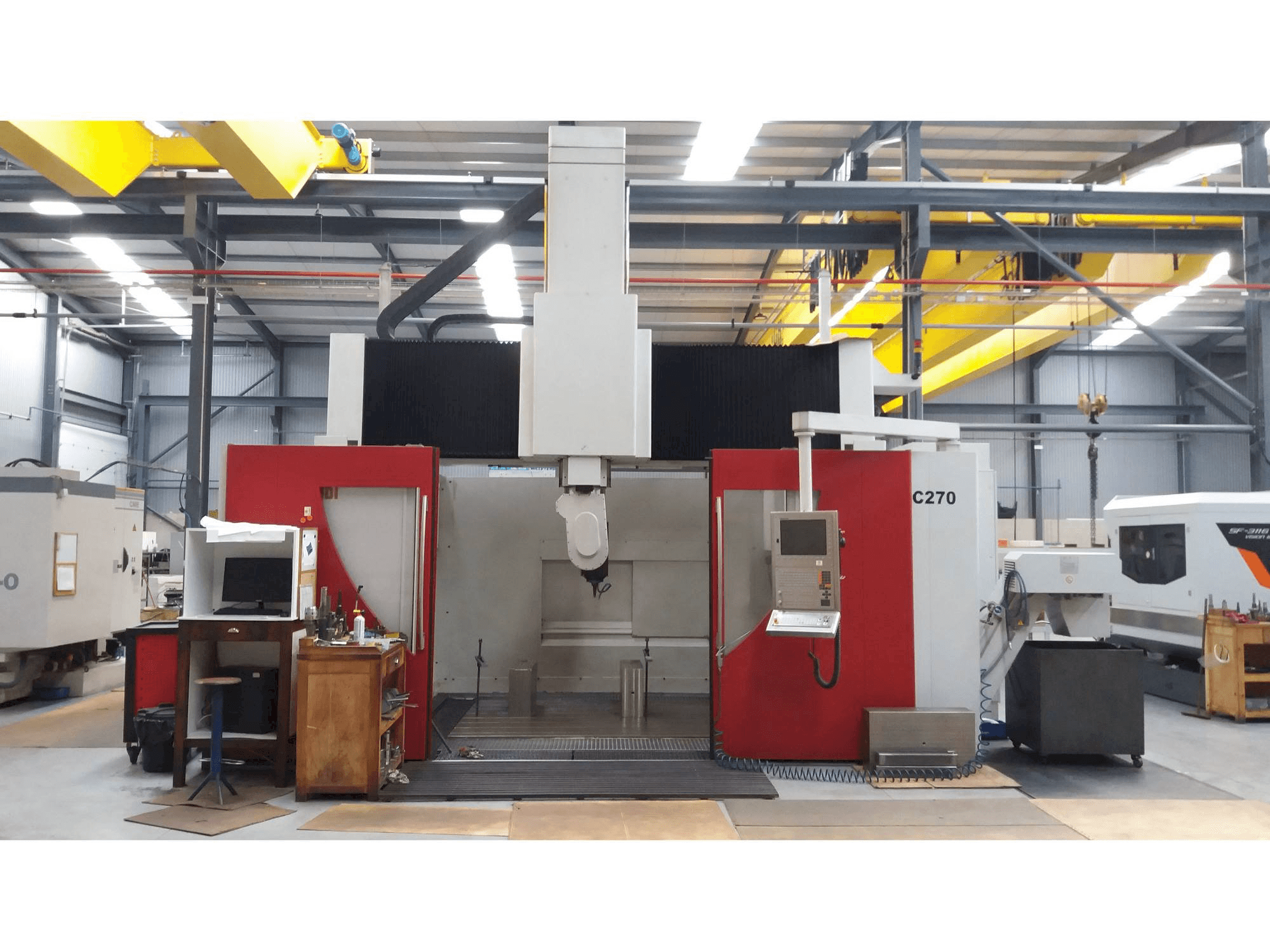 Vista frontal de la máquina Rambaudi RC 270