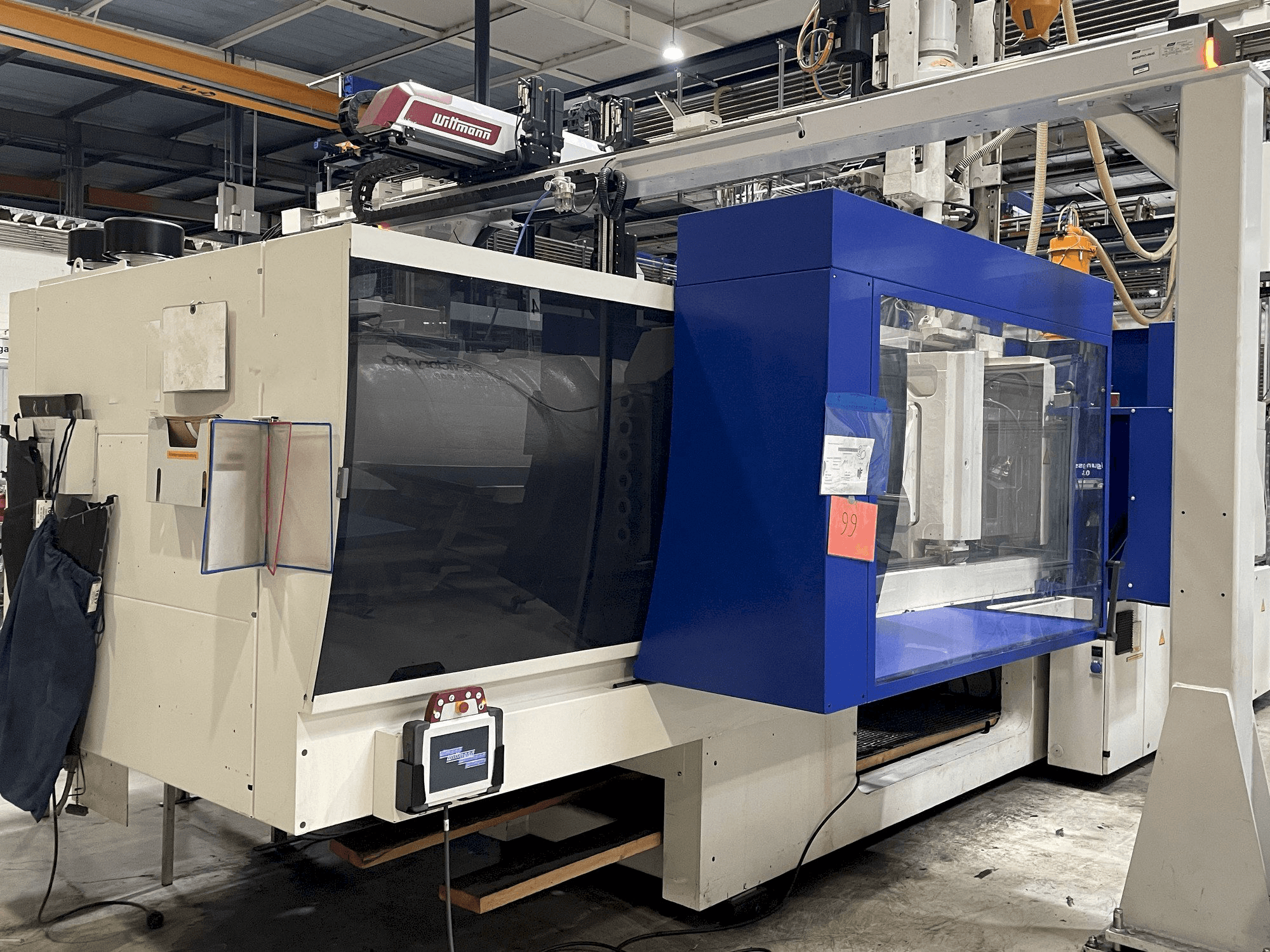 Vista frontal de la máquina ENGEL e-vc 1340H/310V/400 Combi