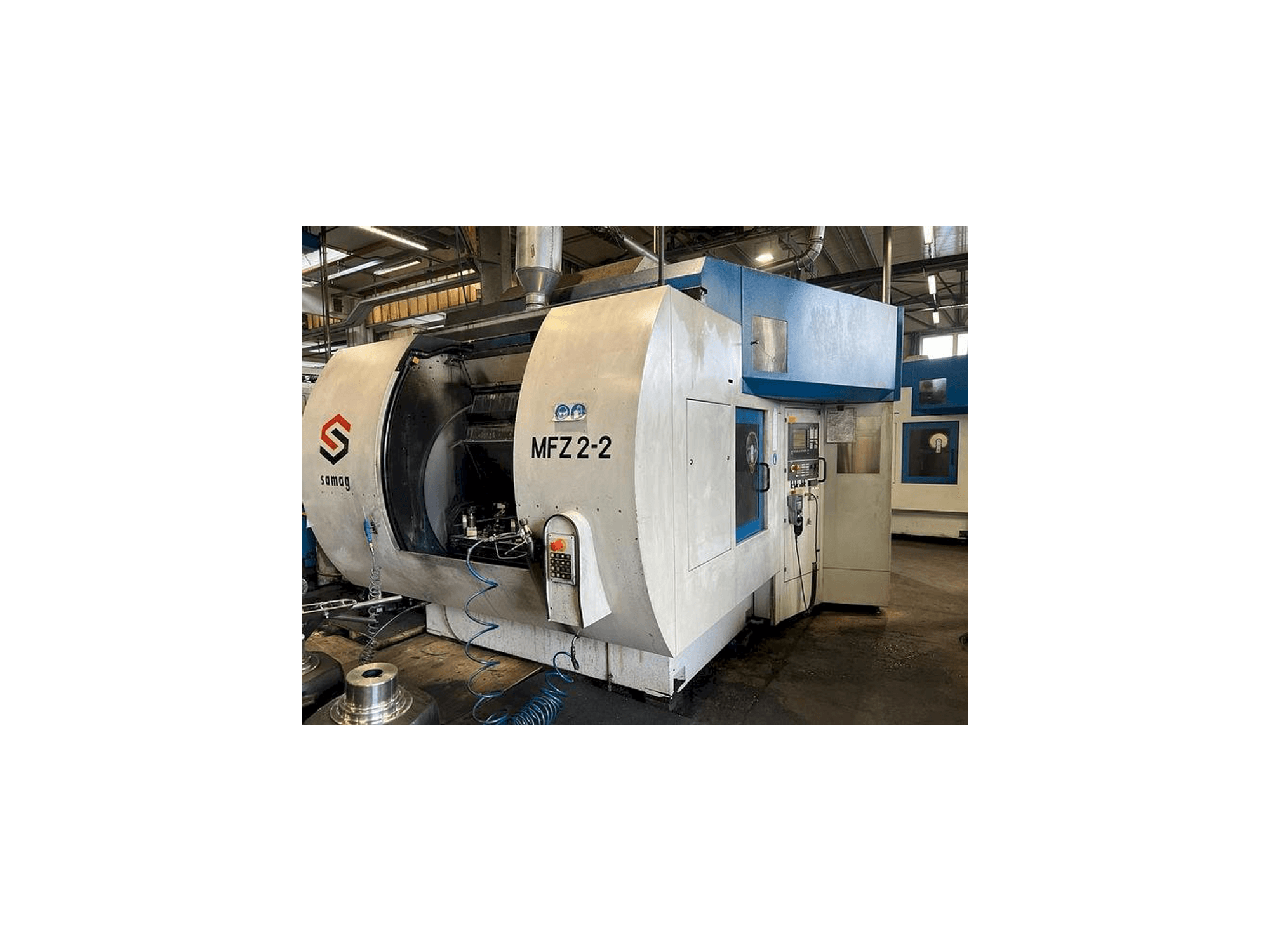 Vista frontal de la máquina SAMAG MFZ 2-2