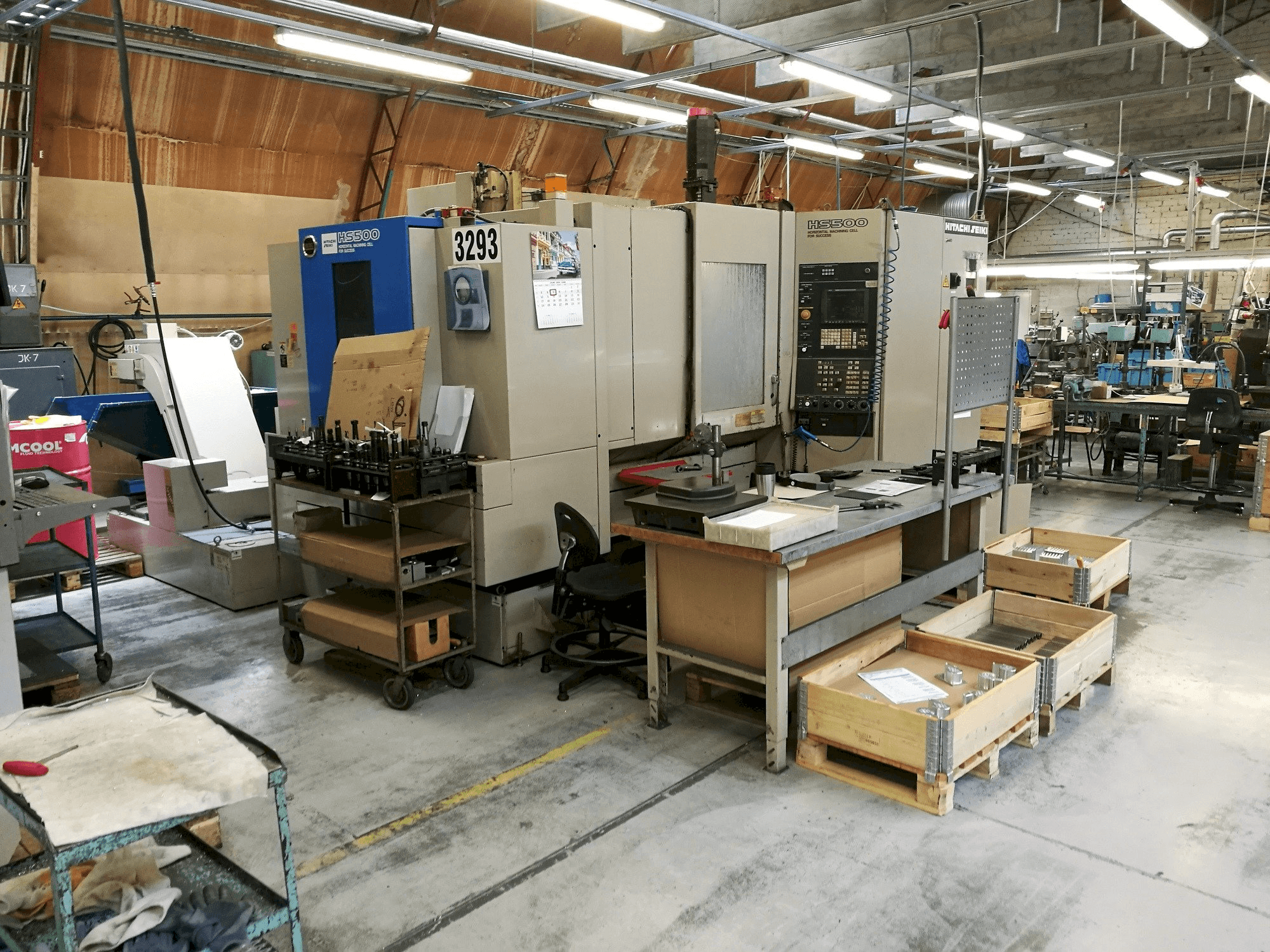 Vista frontal de la máquina HITACHI SEIKI HS 500