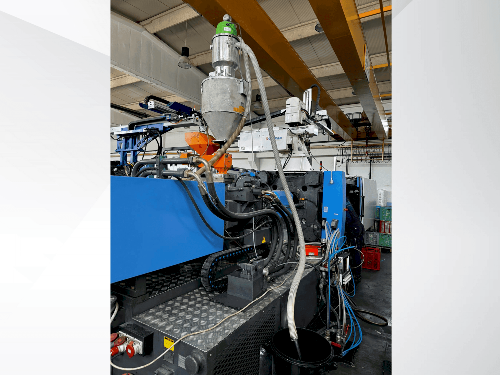 Vista frontal de la máquina HAITIAN MA-4700 (2011)