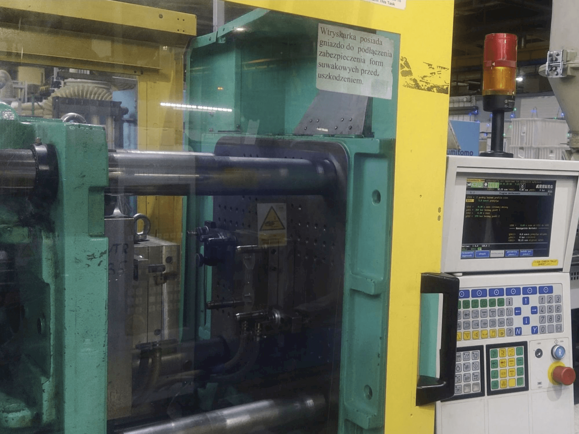 Vista frontal de la máquina Arburg 420S ALLROUNDER 1000-350