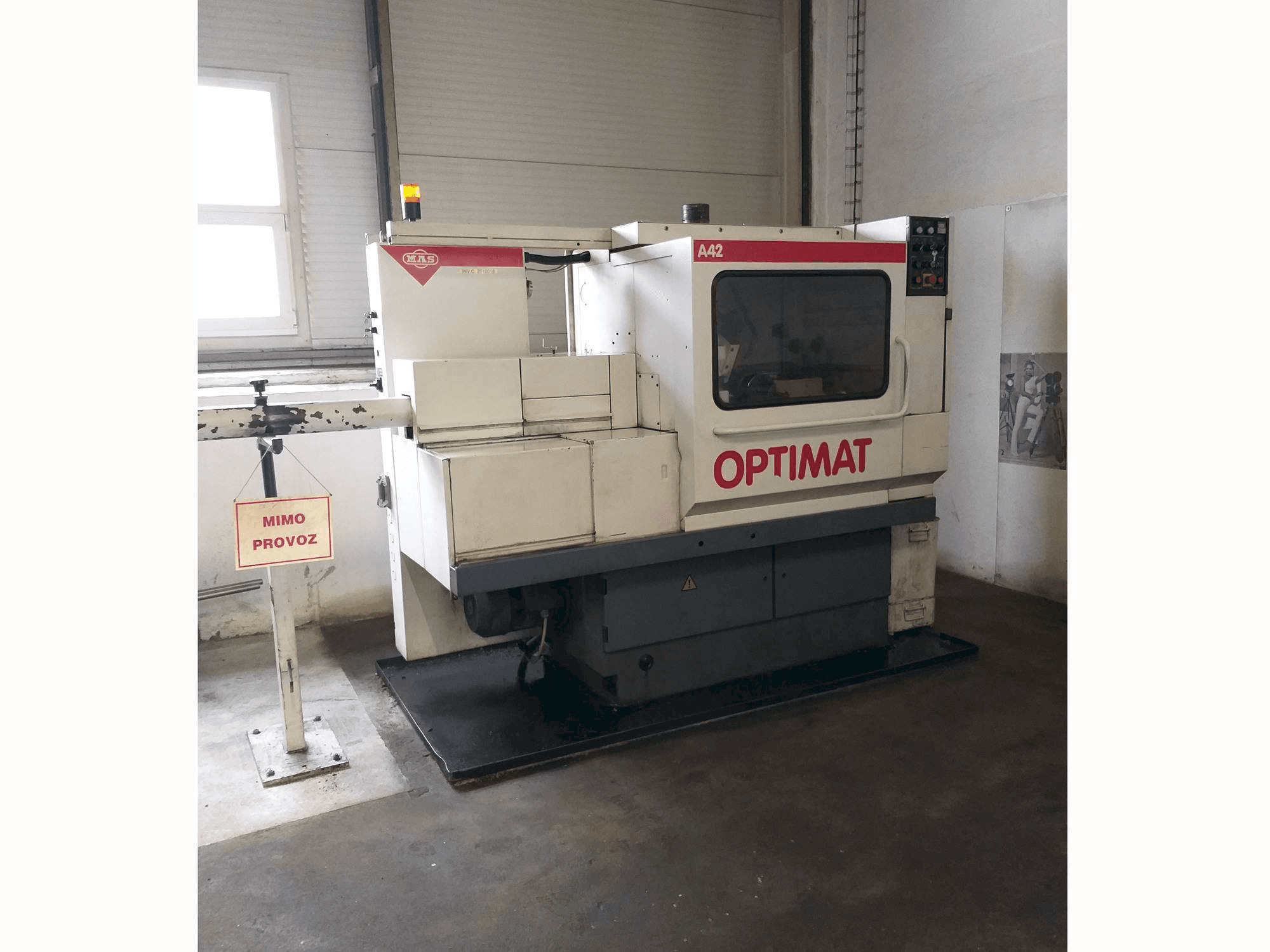 Vista frontal de la máquina MAS Optimat A42